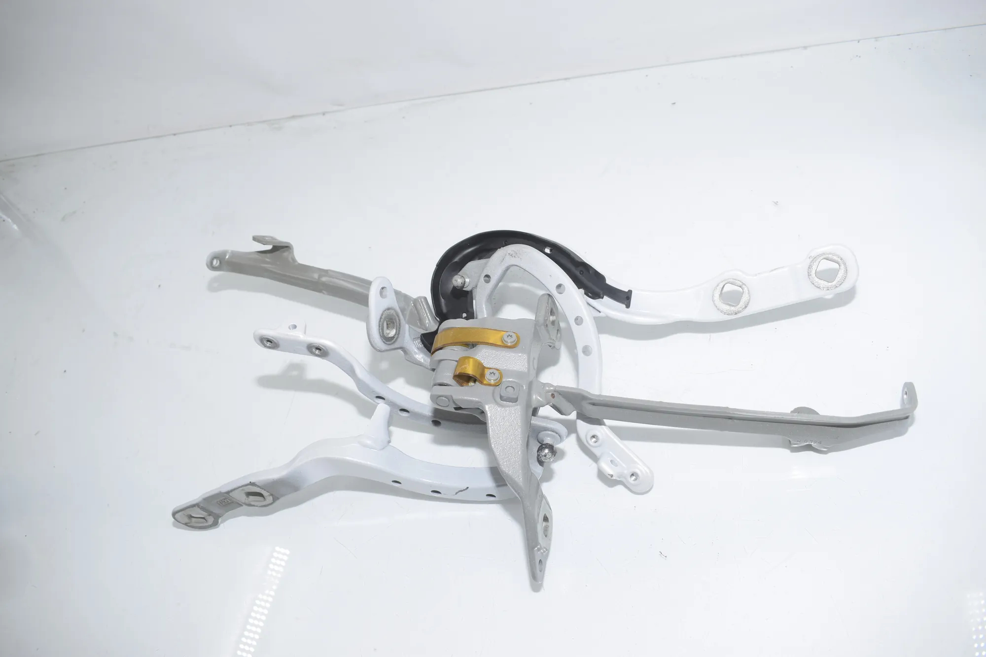 Left Side Bootlid Hinge – OEM 7453406 · BMW 3 Touring (G21) (2019 - -) 320 d Mild-Hybrid 2024 – 2