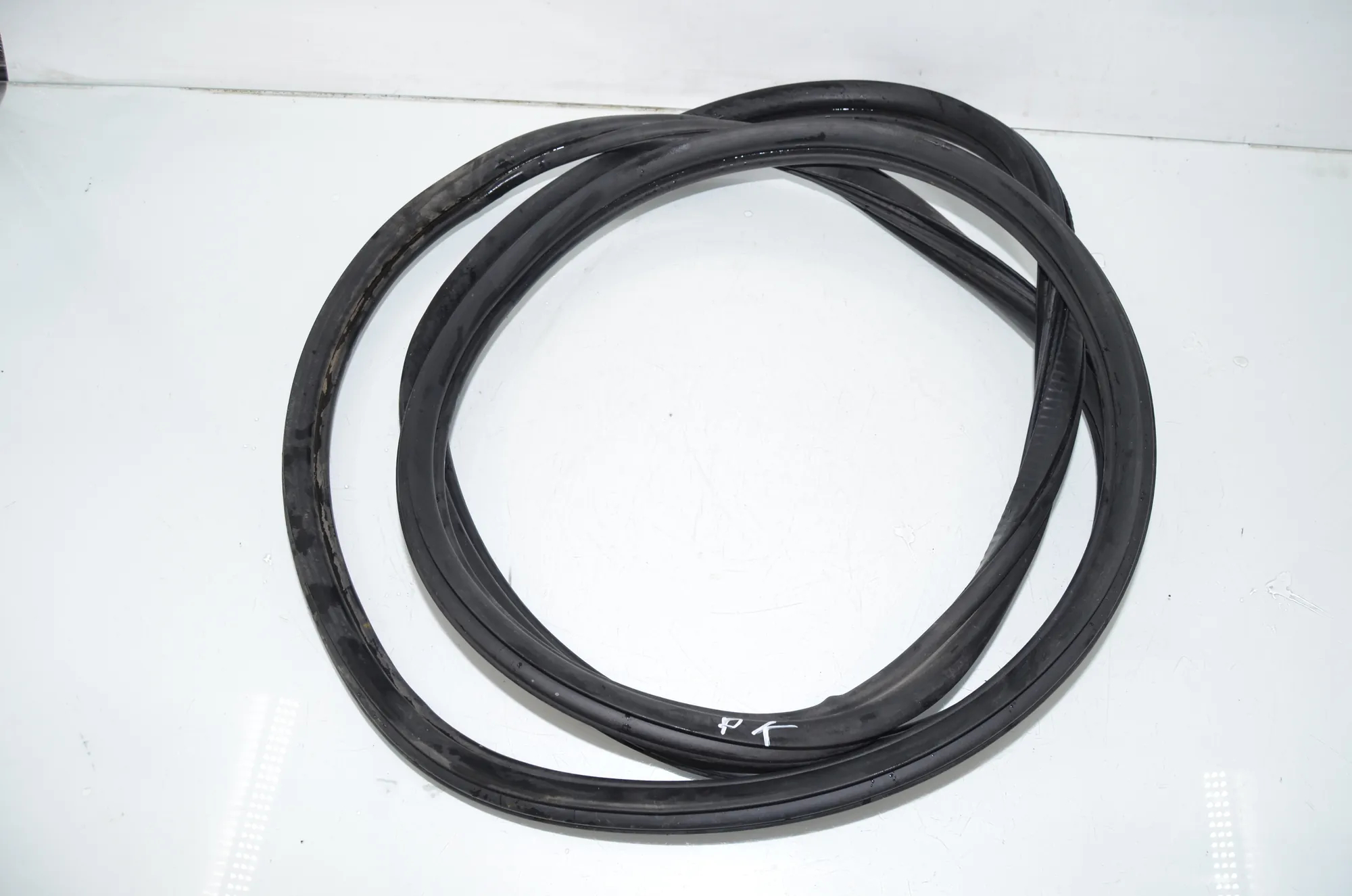 Front Left Door Seal Rubber – OEM 7C0837911G · VW CRAFTER Furgon (SY_) (2016 - -) 2.0 TDI 2022