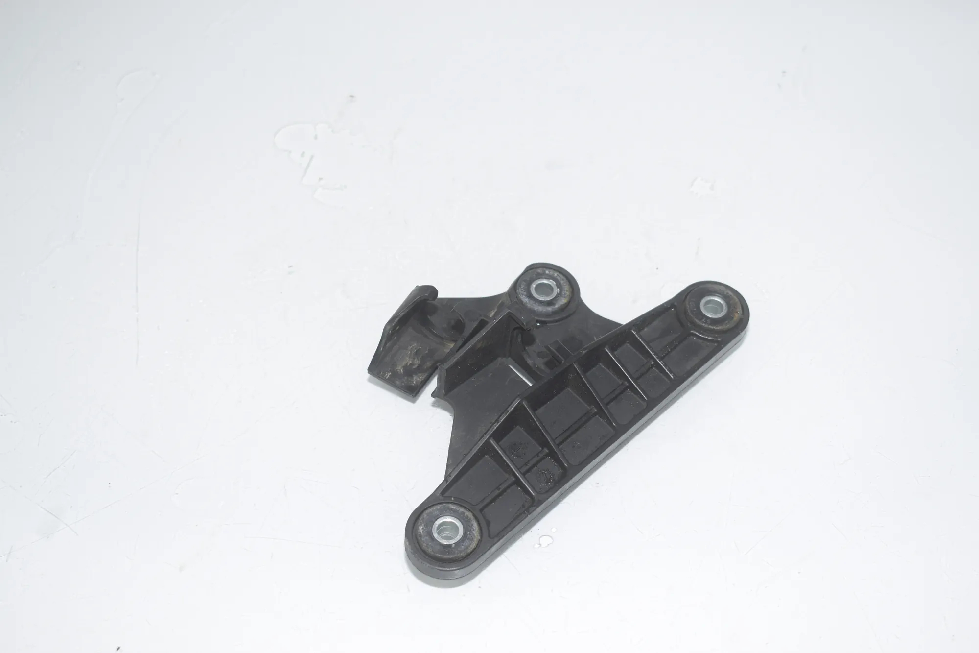 Other Trim Parts – OEM 7C0711789A · VW CRAFTER Furgon (SY_) (2016 - -) 2.0 TDI 2022 – 4