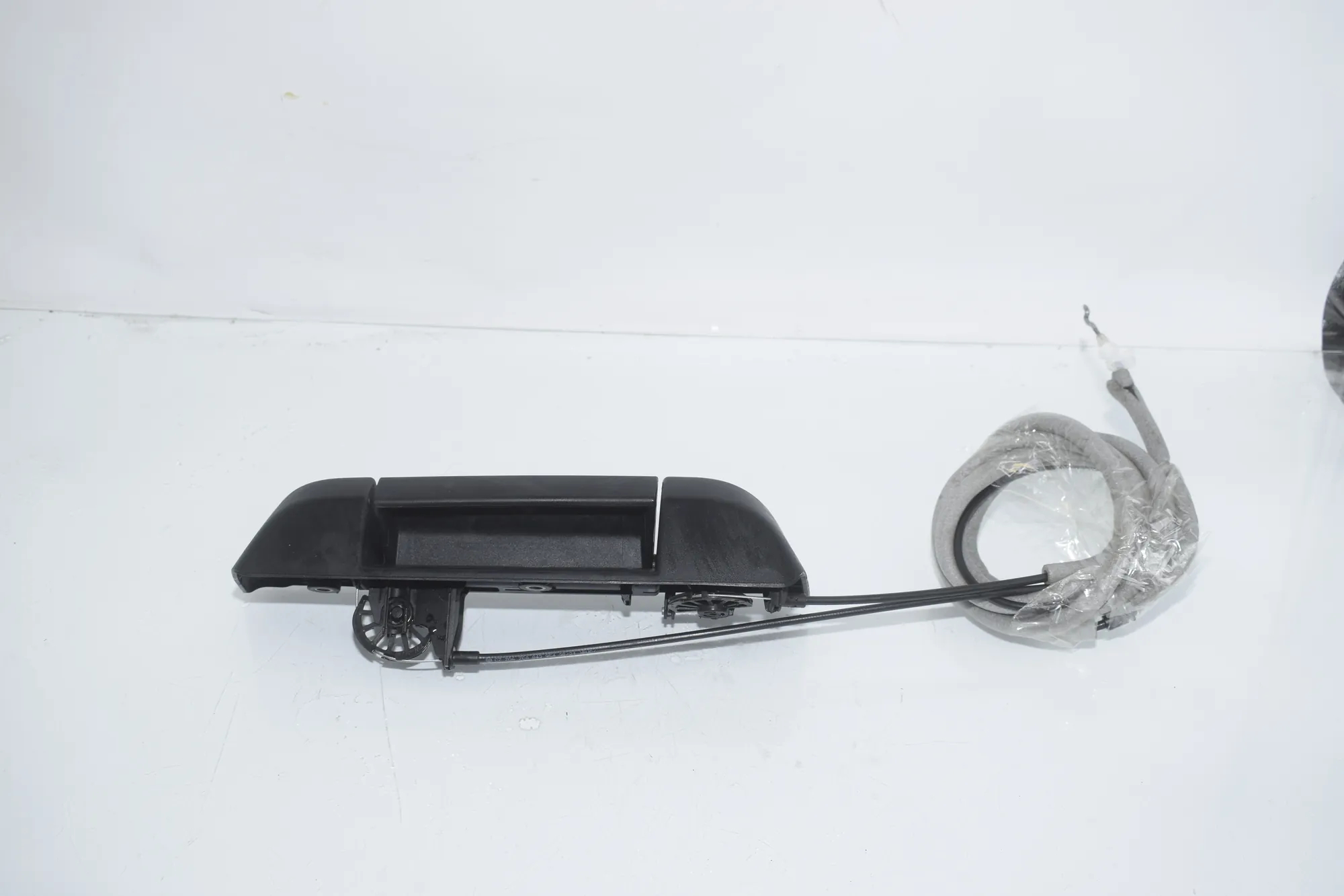 Sliding Door Open Handle – OEM 7C0843642 · VW CRAFTER Furgon (SY_) (2016 - -) 2.0 TDI 2022