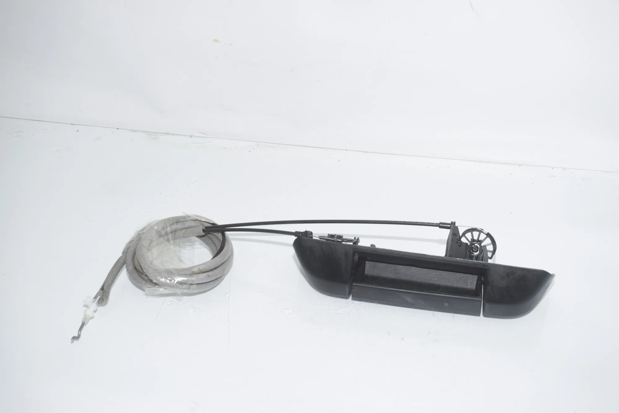 Sliding Door Open Handle – OEM 7C0843642 · VW CRAFTER Furgon (SY_) (2016 - -) 2.0 TDI 2022 – 3