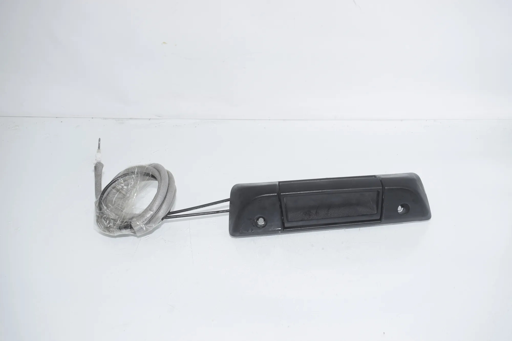 Sliding Door Open Handle – OEM 7C0843642 · VW CRAFTER Furgon (SY_) (2016 - -) 2.0 TDI 2022 – 4