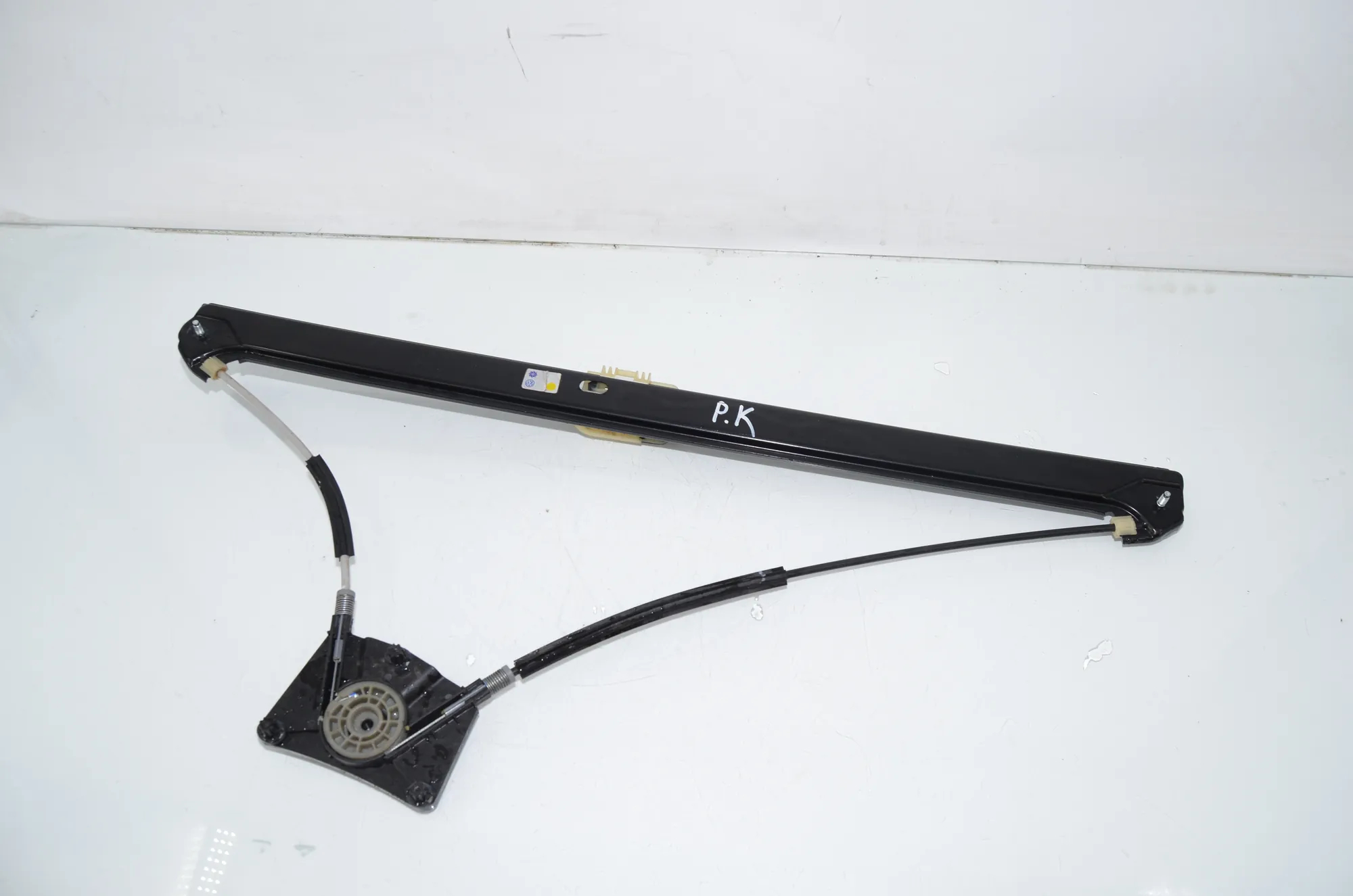 Front Left Door Window Regulator – OEM 7C0837461A · VW CRAFTER Furgon (SY_) (2016 - -) 2.0 TDI 2022 – 2