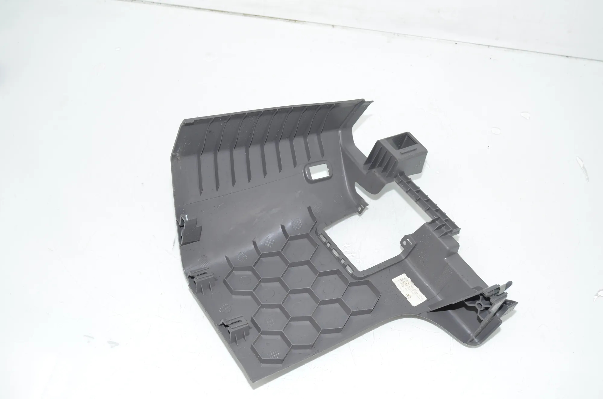 Dashboard Trim – OEM 7C0867291N · VW CRAFTER Furgon (SY_) (2016 - -) 2.0 TDI 2022 – 3