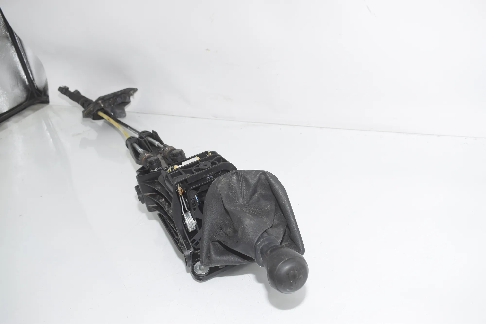Gear Shifting Mechanism – OEM 7C0711025A · VW CRAFTER Furgon (SY_) (2016 - -) 2.0 TDI 2022 – 2