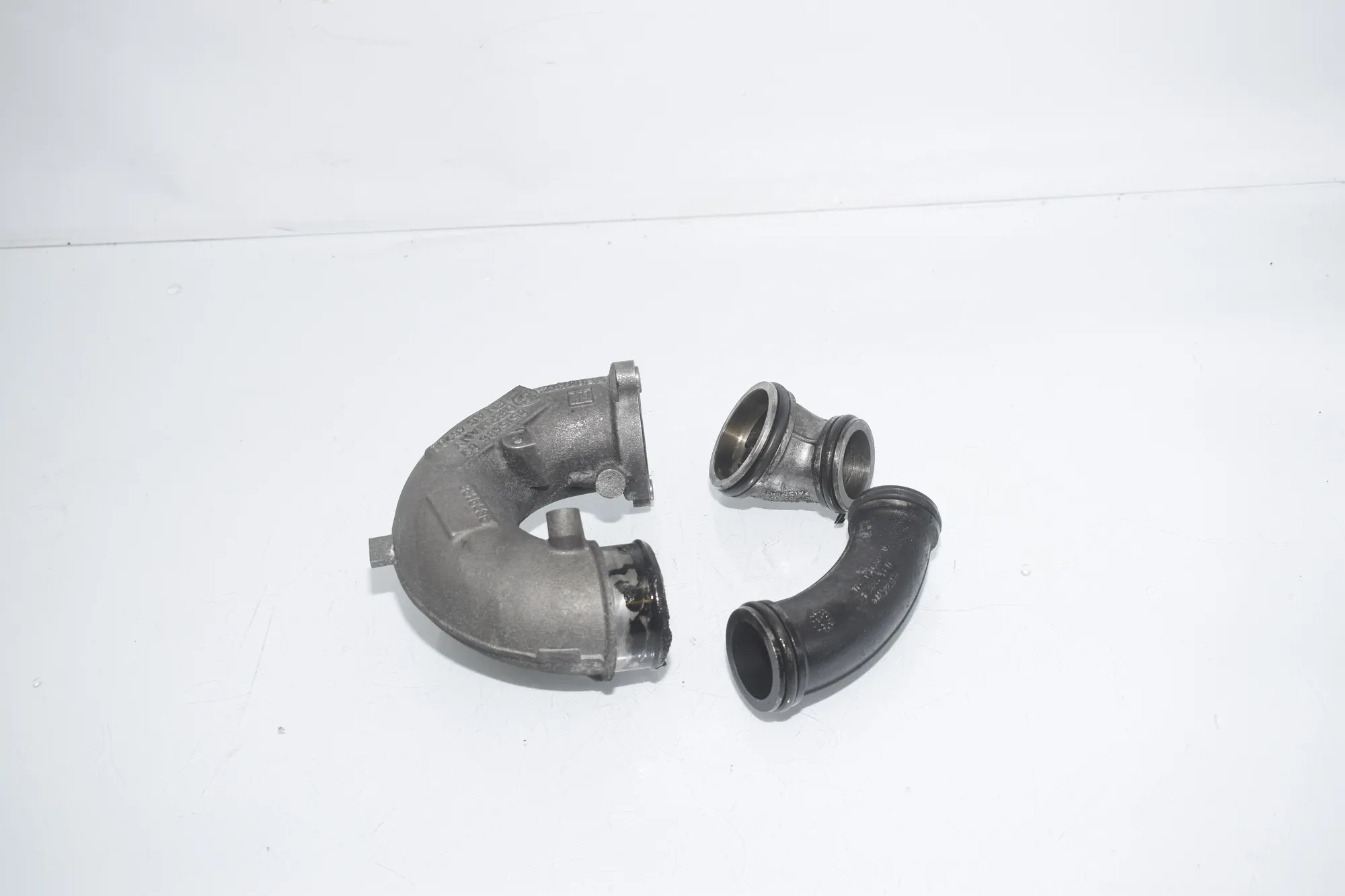 Intercooler Hose Pipe – OEM 8515486 · BMW 5 Touring (F11) M 550 d xDrive 2016