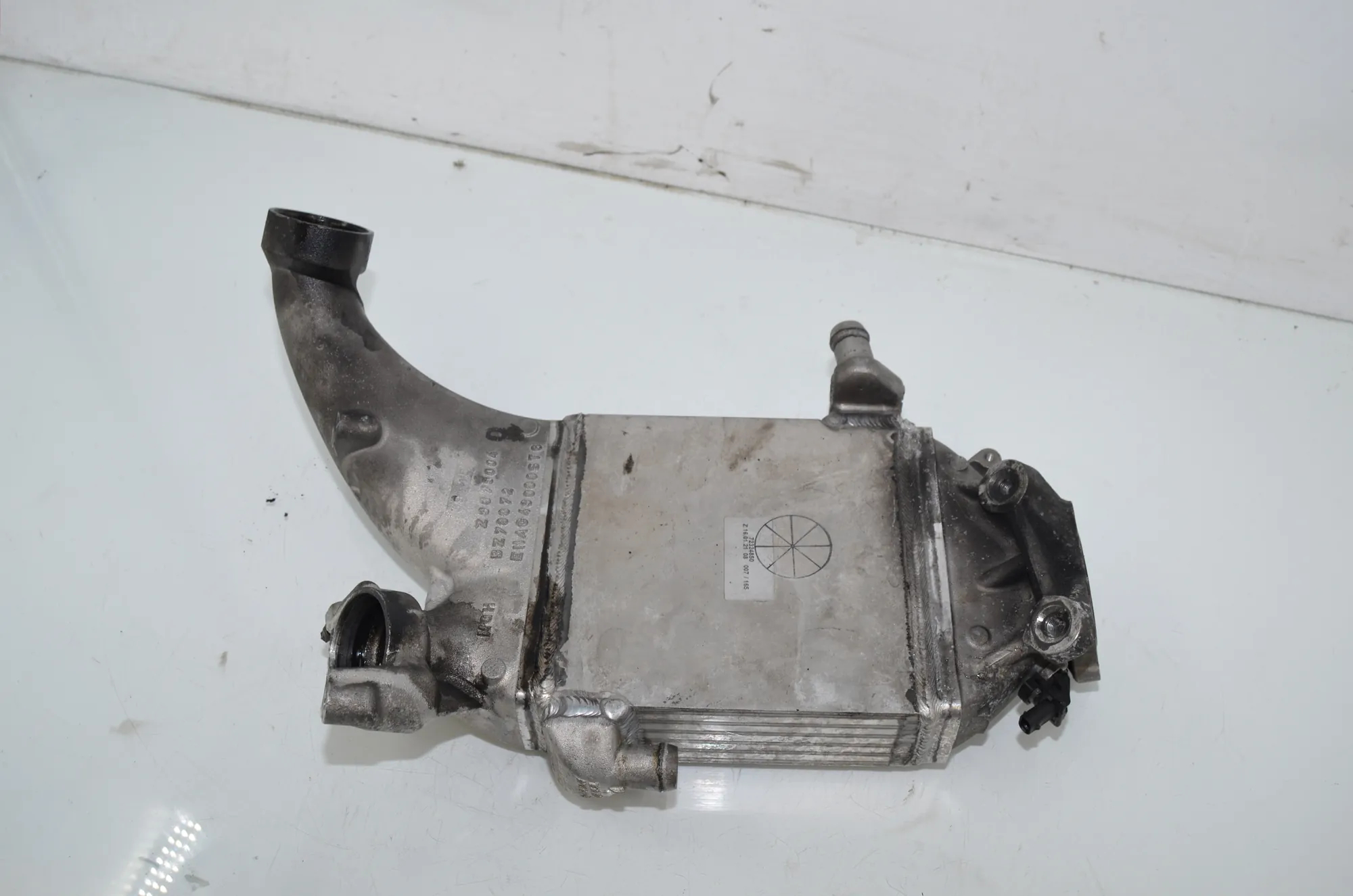 Intercooler Radiator – OEM 72324850 · BMW 5 Touring (F11) M 550 d xDrive 2016 – 3
