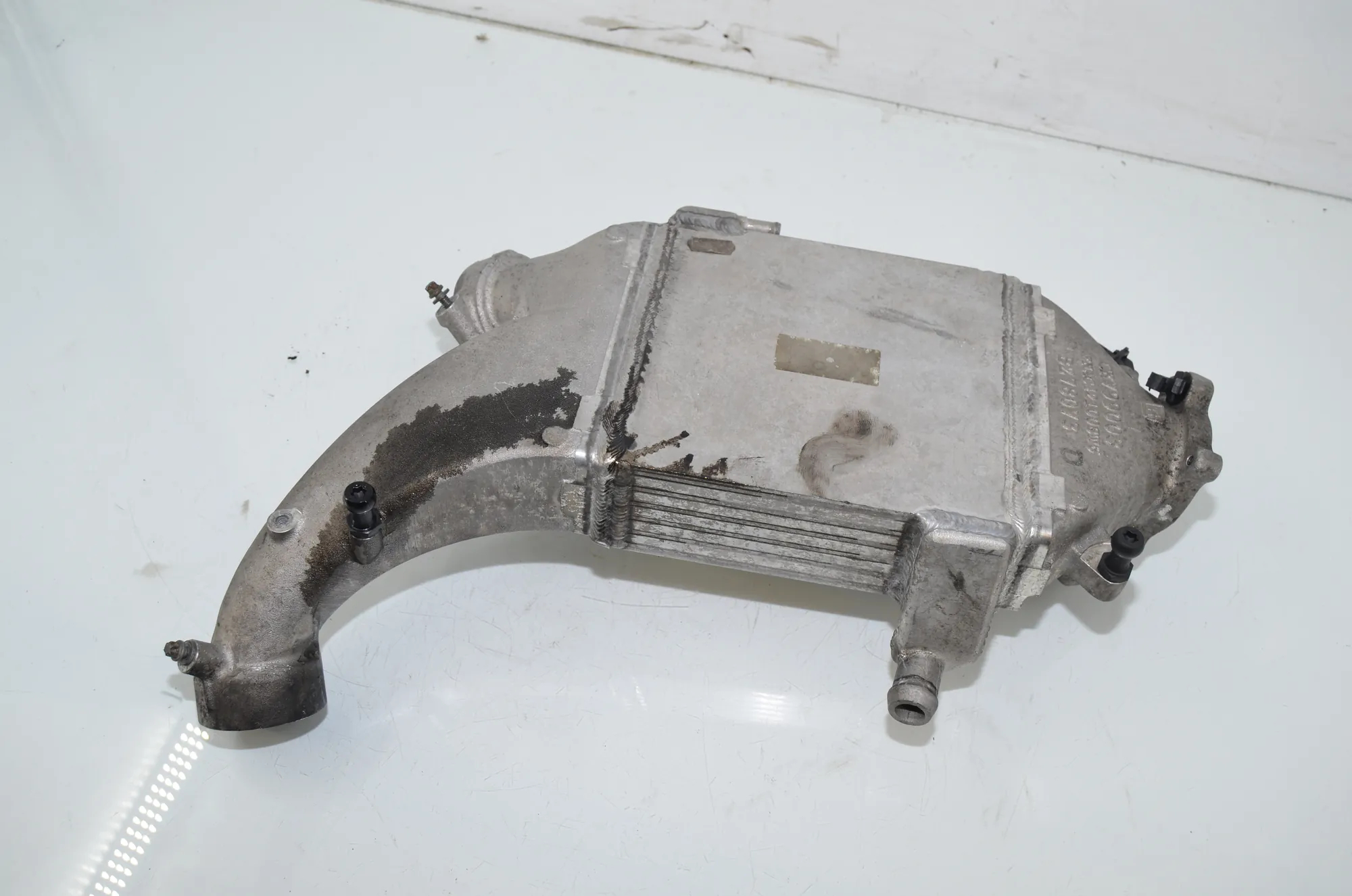Intercooler Radiator – OEM 72324850 · BMW 5 Touring (F11) M 550 d xDrive 2016 – 2