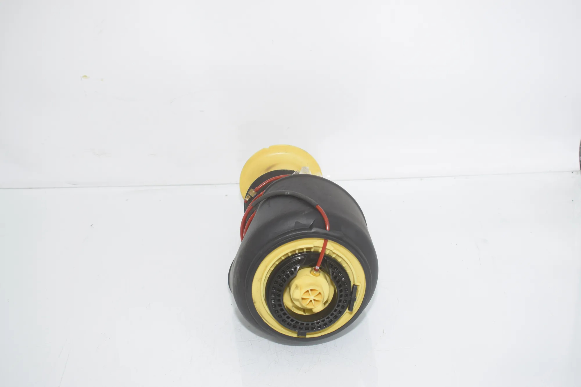 Rear Left Air Suspension Spring Bag – OEM 6784379 · BMW 5 Touring (F11) 530 d xDrive 2012