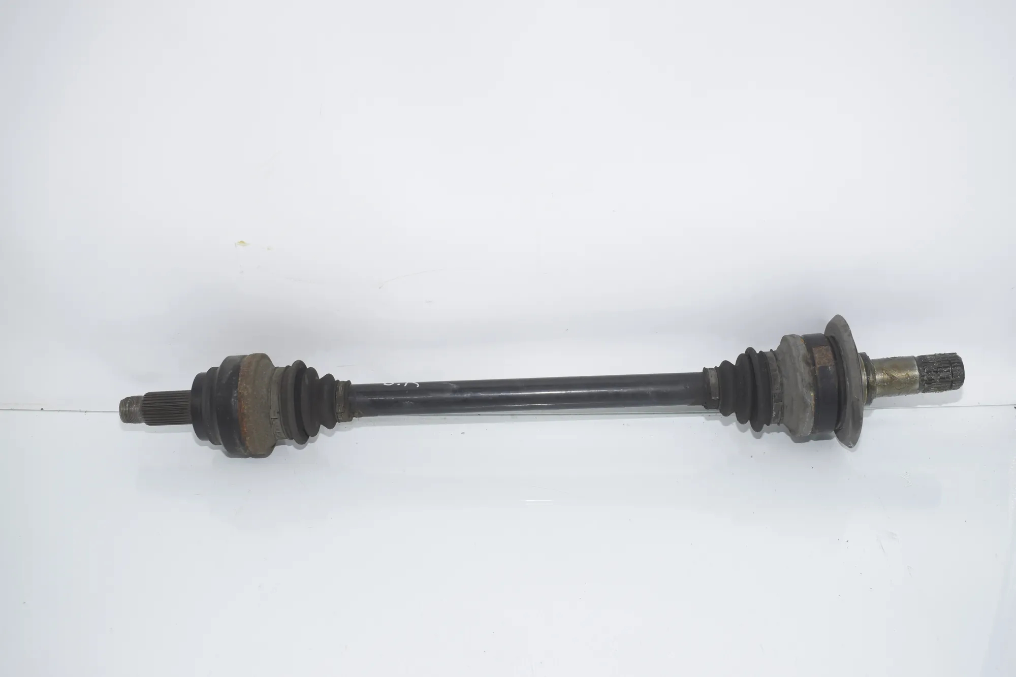 Rear Left Driveshaft – OEM 7581017 · BMW 5 Touring (F11) 530 d xDrive 2012