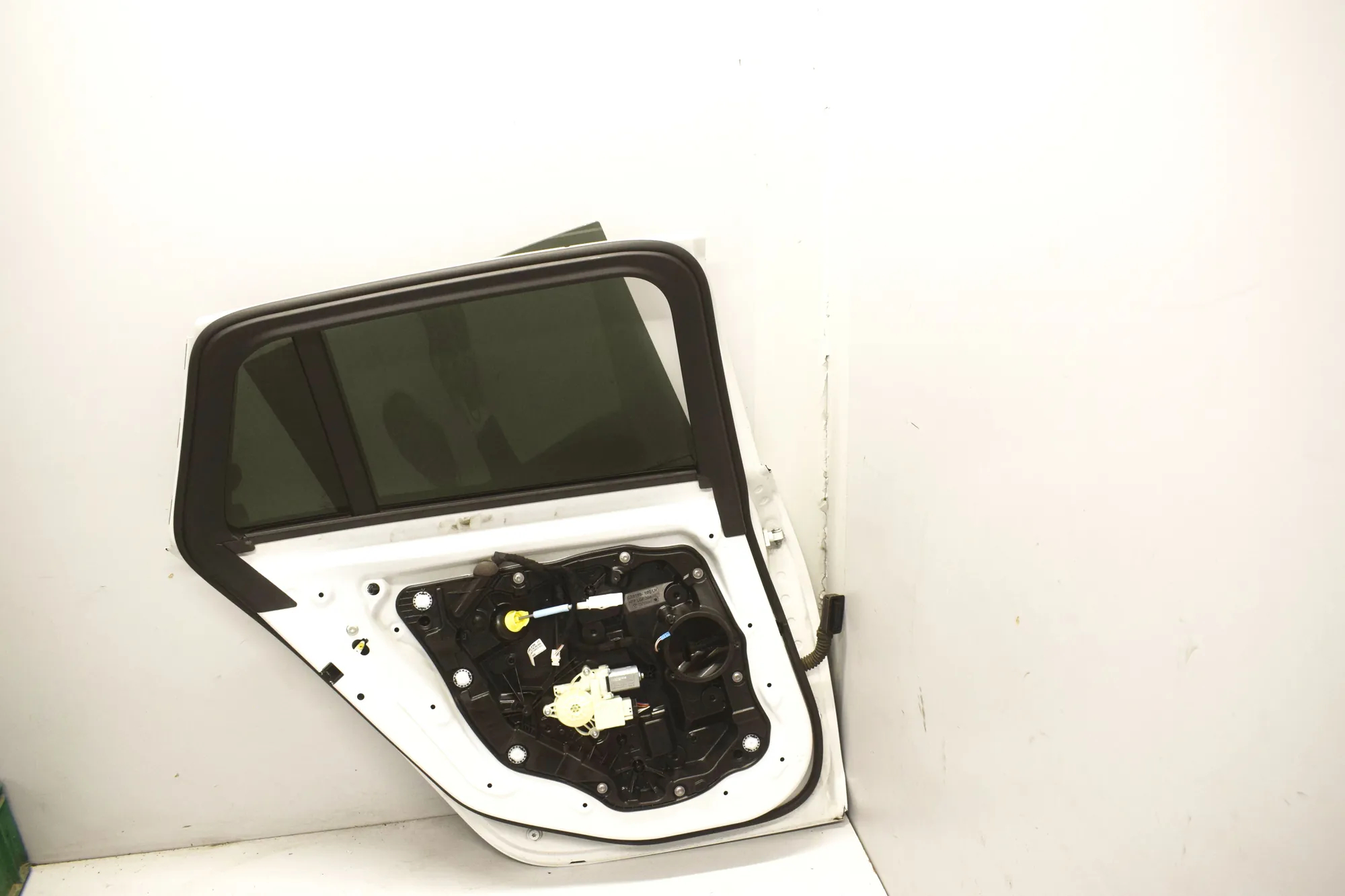 Rear Left Door · BMW 3 Touring (G21) (2019 - -) 320 d Mild-Hybrid 2024 – 4