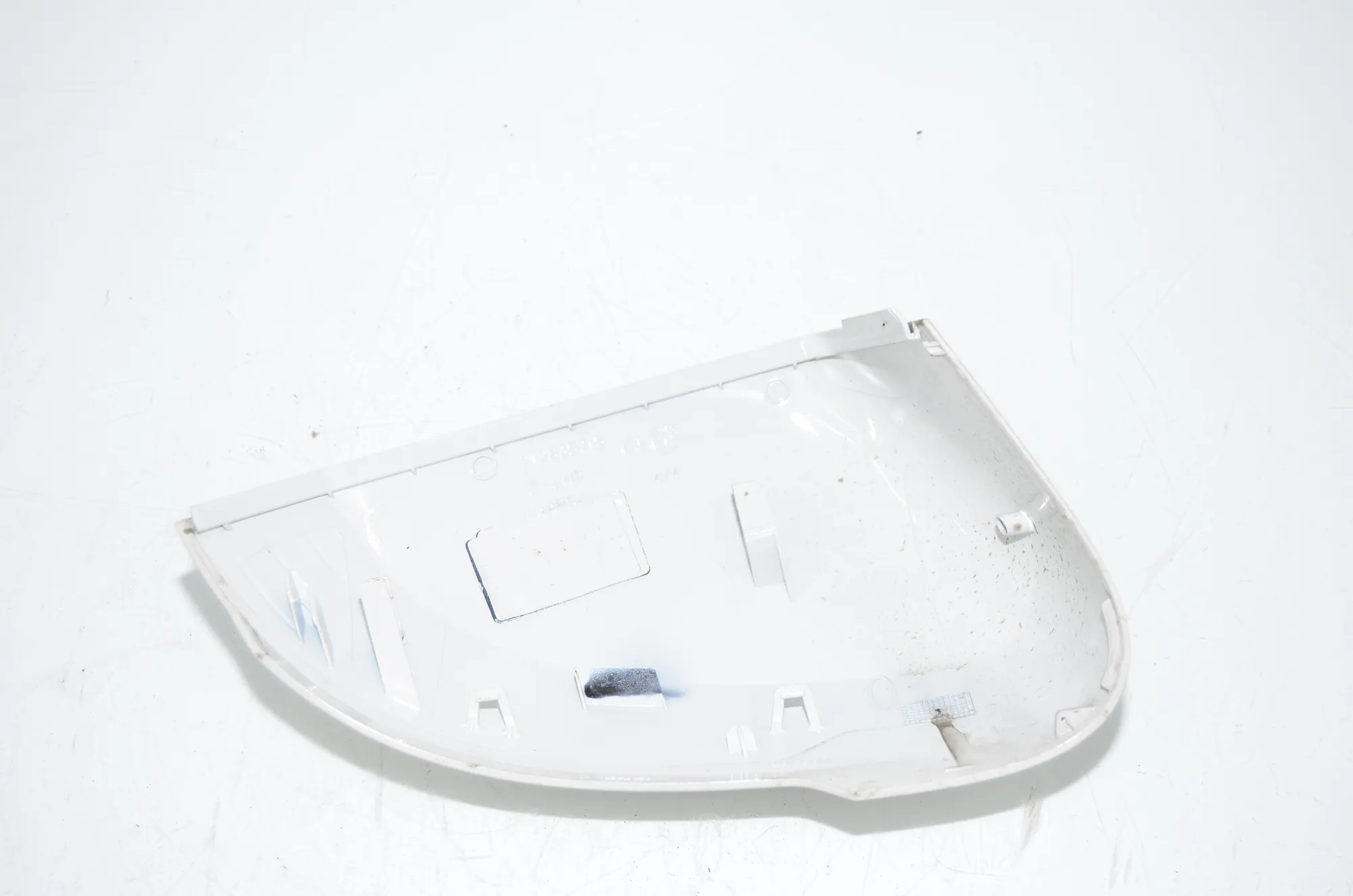 Front Left Mirror Trim – OEM 212835715 · BMW X1 (U11) BMW X1 (U11) 2024 – 3