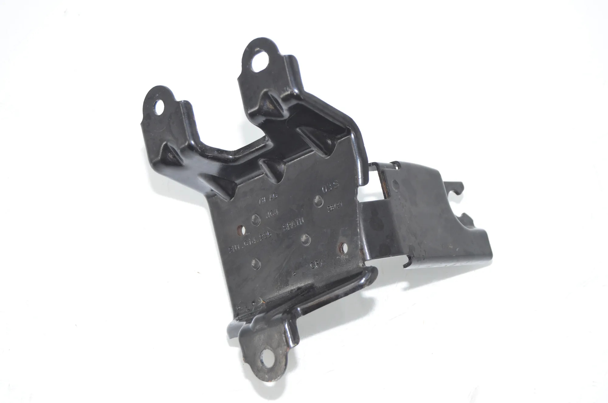 Bracket – OEM 2N1614235 · VW CRAFTER Furgon (SY_) (2016 - -) 2.0 TDI 2022 – 4