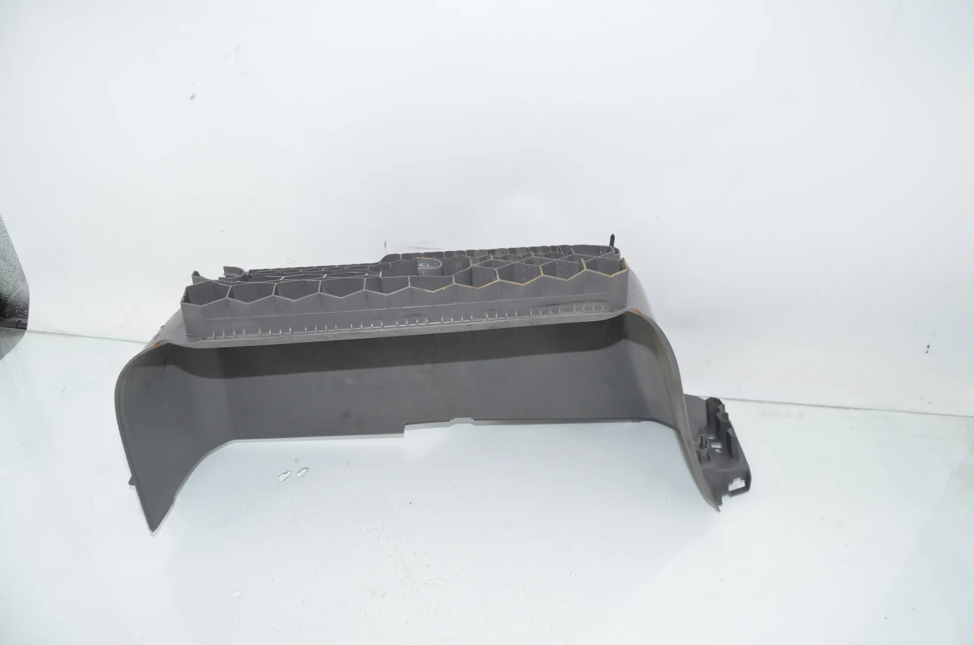 Other Trim Parts – OEM 7C0863735 · VW CRAFTER Furgon (SY_) (2016 - -) 2.0 TDI 2022 – 4
