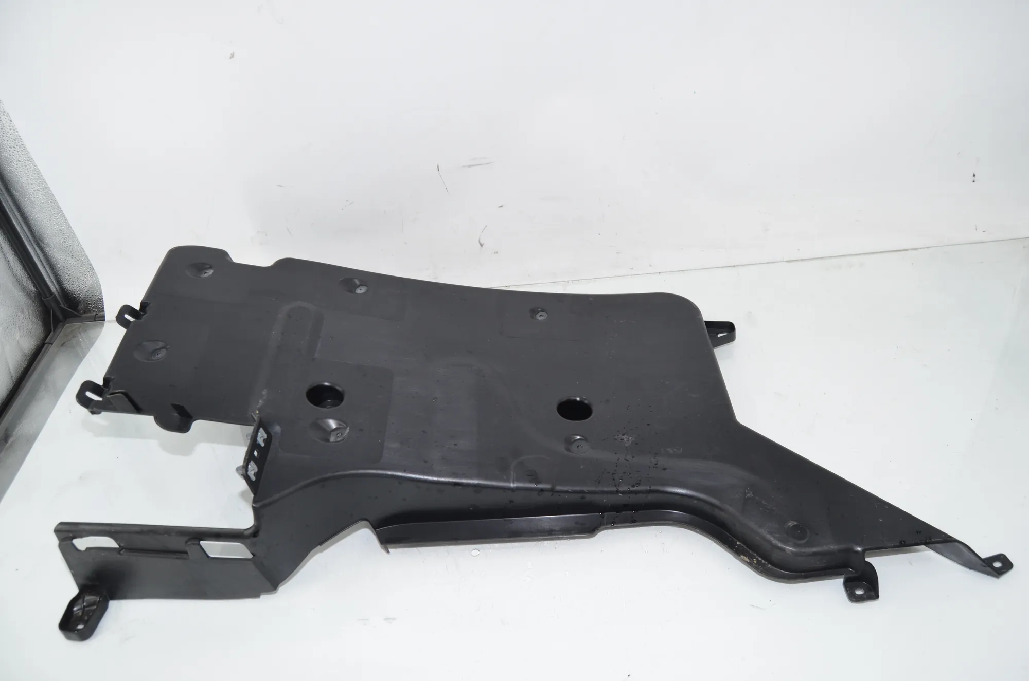 Other Underbody Cover – OEM 7C1863419D · VW CRAFTER Furgon (SY_) (2016 - -) 2.0 TDI 2022 – 3