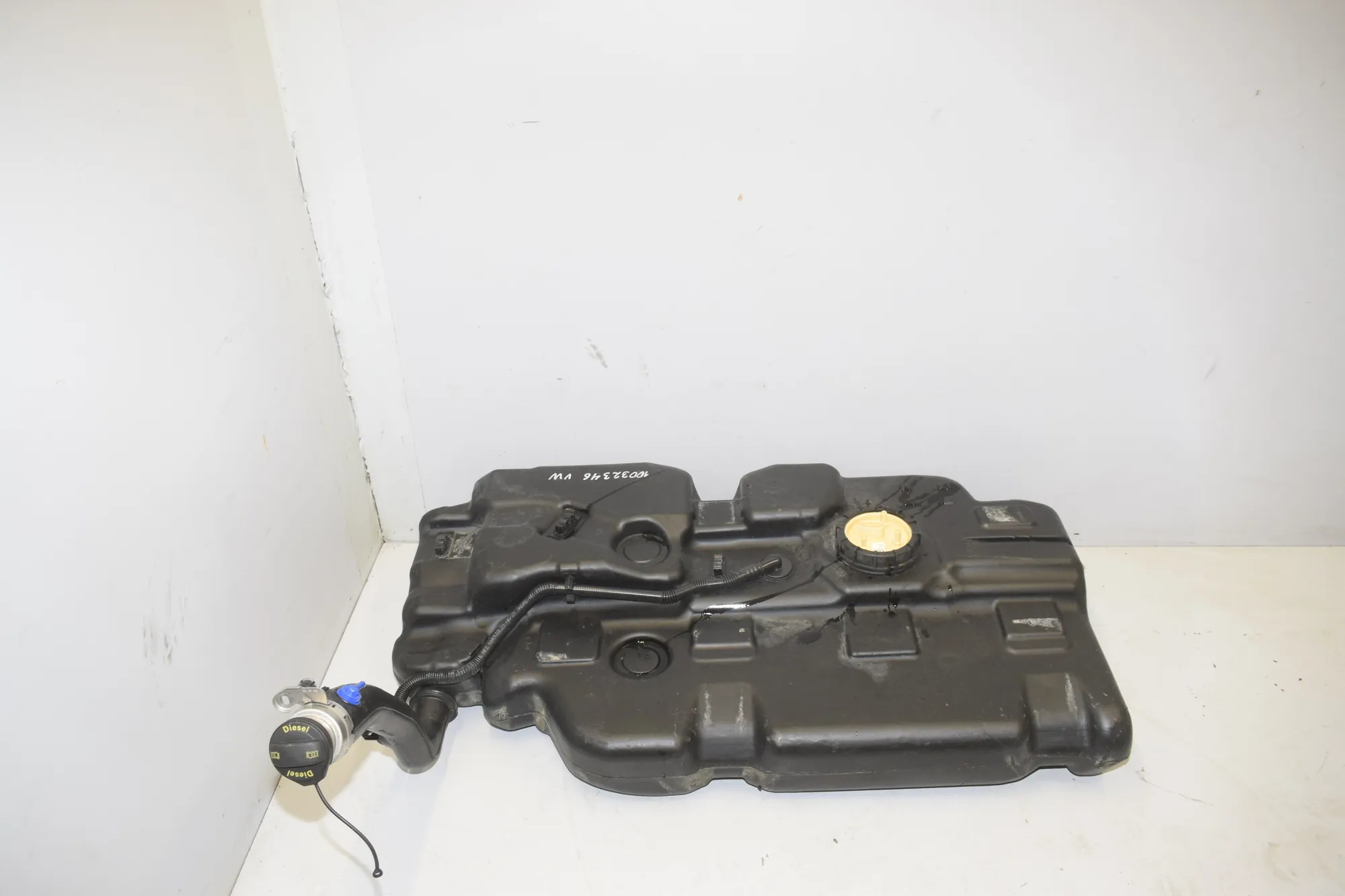 Fuel Tank – OEM 104710900498 · VW CRAFTER Furgon (SY_) (2016 - -) 2.0 TDI 2022 – 2