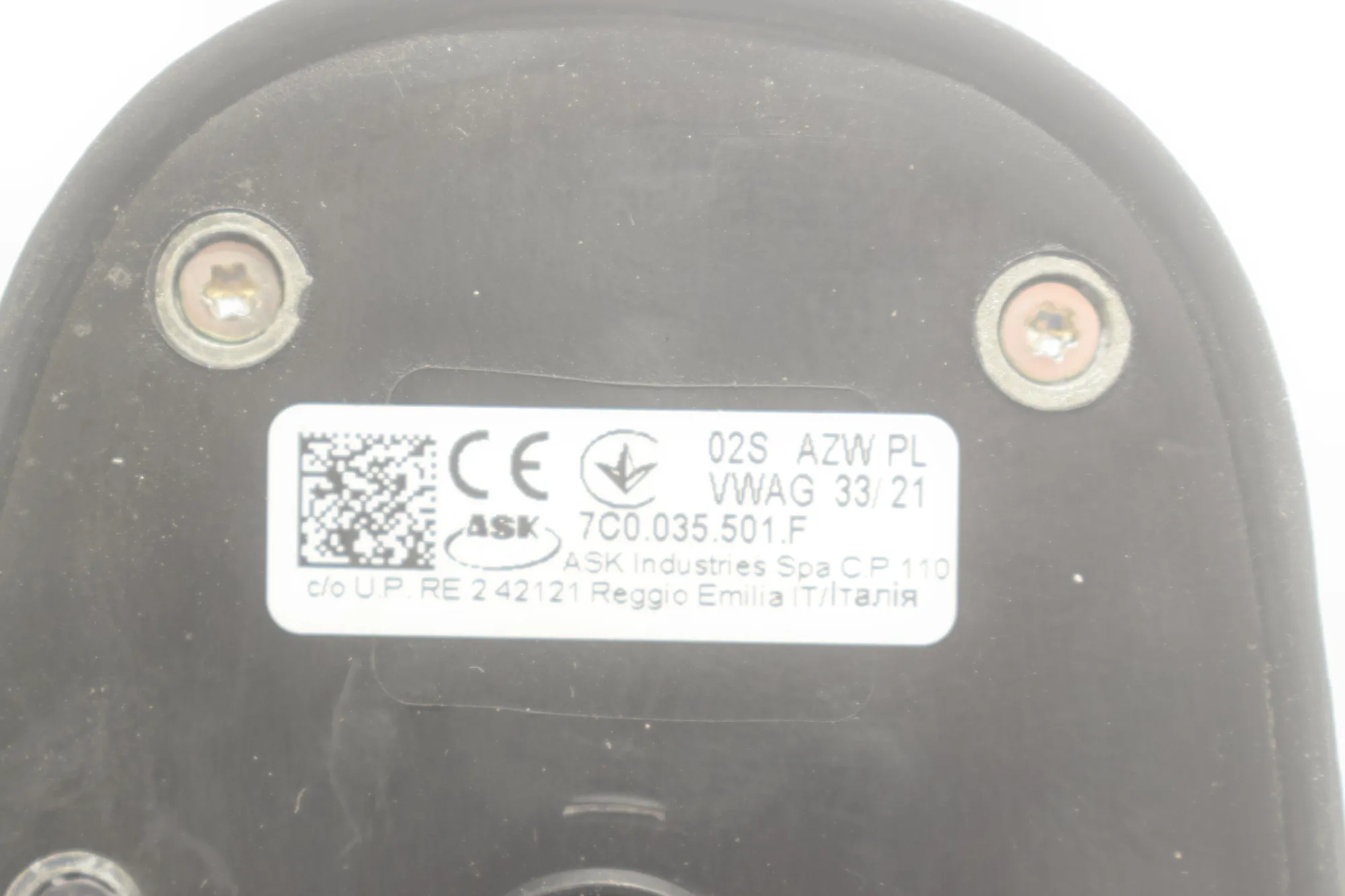 Antenna – OEM 7C0035501F · VW CRAFTER Furgon (SY_) (2016 - -) 2.0 TDI 2022 – 5