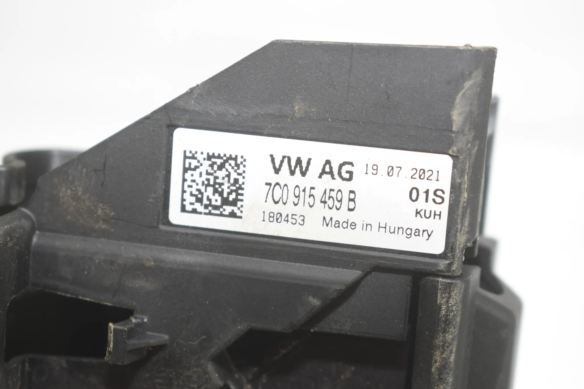 Battery Cable Ends – OEM 7C0915459B · VW CRAFTER Furgon (SY_) (2016 - -) 2.0 TDI 2022 – 4