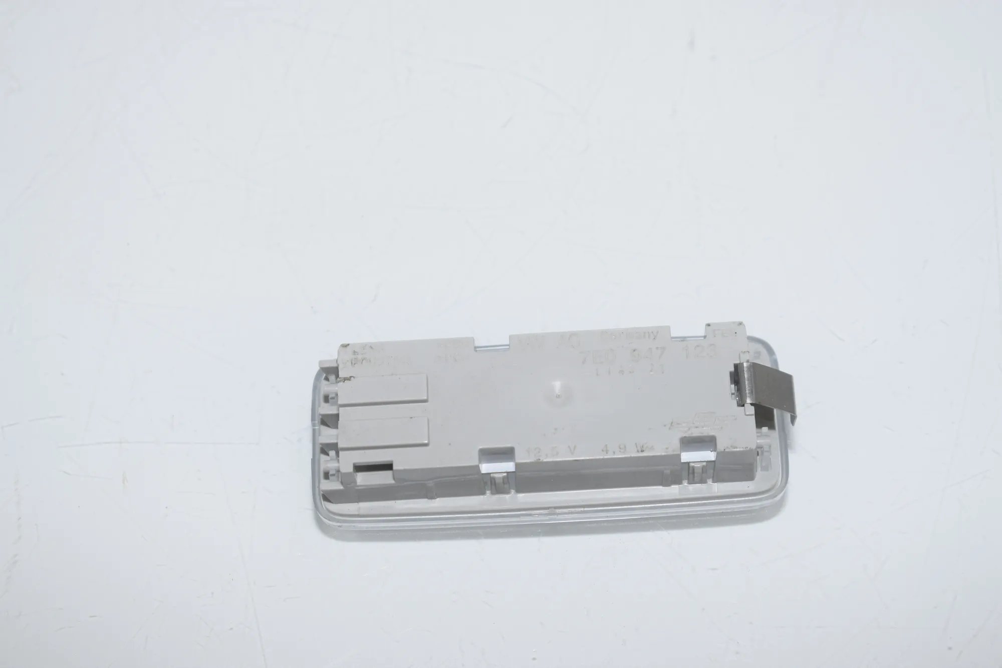 Interior Lighting – OEM 7E0947123 · VW CRAFTER Furgon (SY_) (2016 - -) 2.0 TDI 2022 – 3