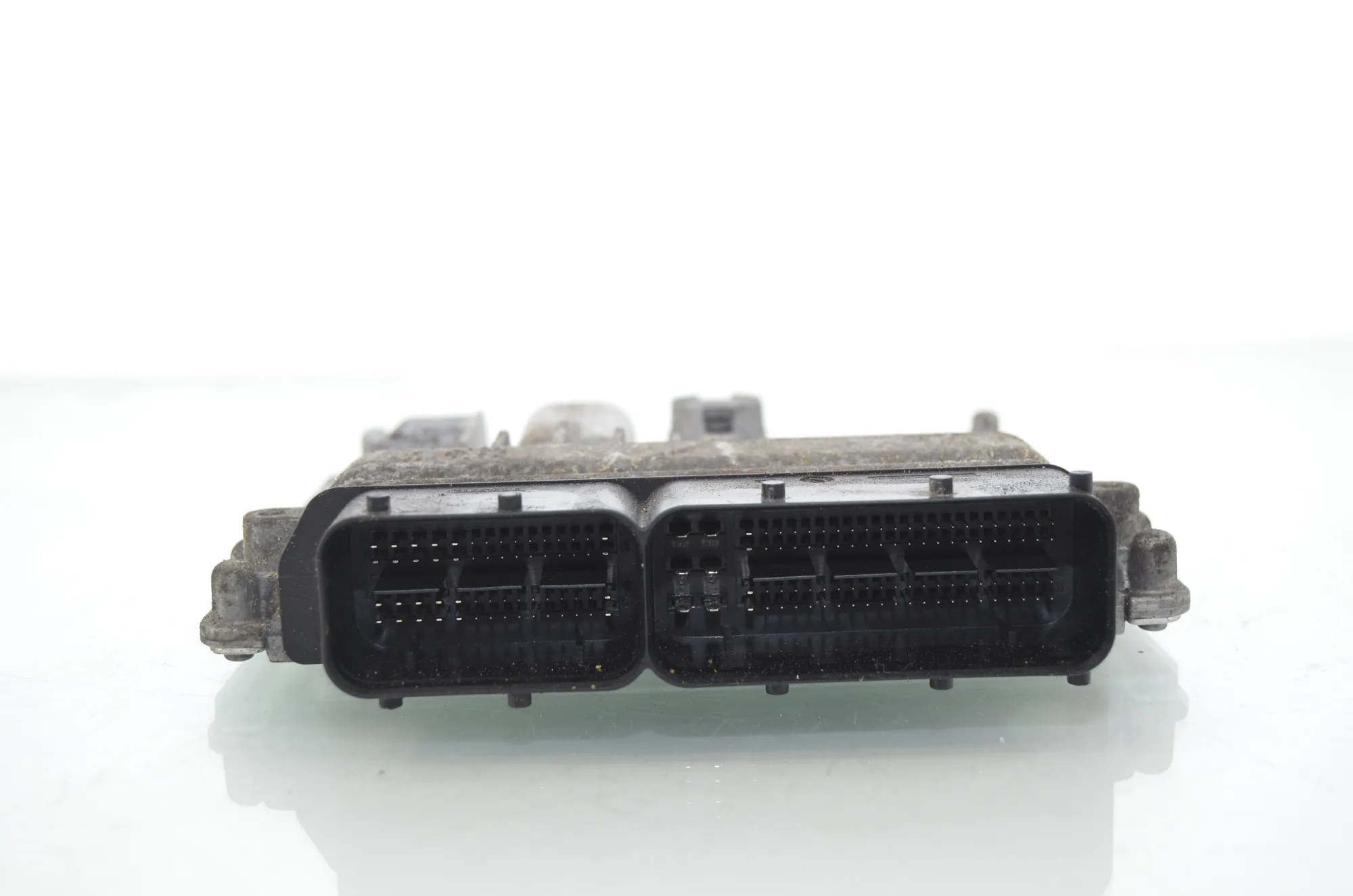 Engine Control Unit – OEM 04L907445P · VW CRAFTER Furgon (SY_) (2016 - -) 2.0 TDI 2022 – 2