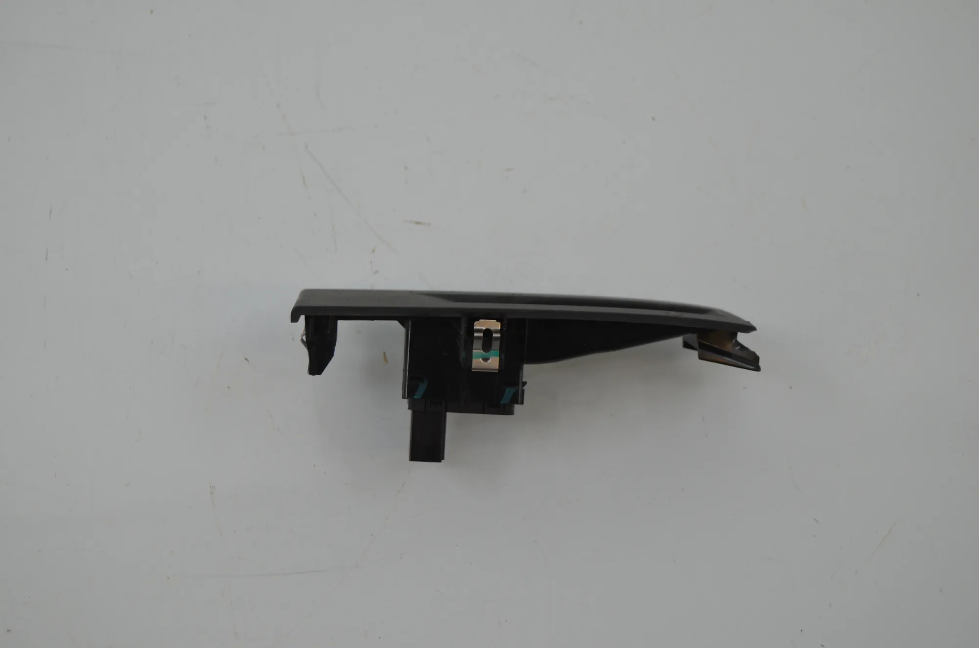 Front Right Door Window Switch – OEM 5G0959855K · VW CRAFTER Furgon (SY_) (2016 - -) 2.0 TDI 2022 – 2