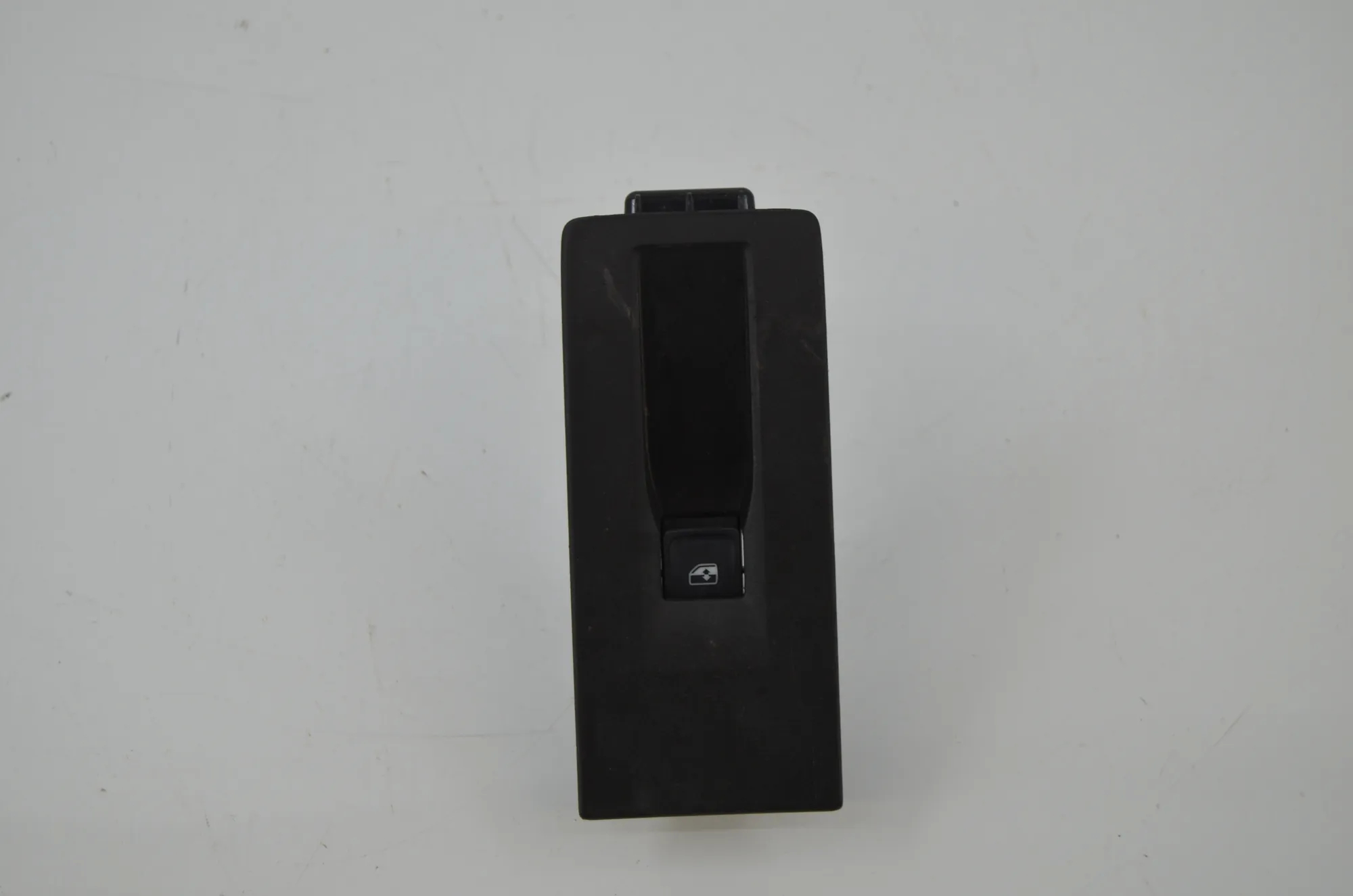 Front Right Door Window Switch – OEM 5G0959855K · VW CRAFTER Furgon (SY_) (2016 - -) 2.0 TDI 2022