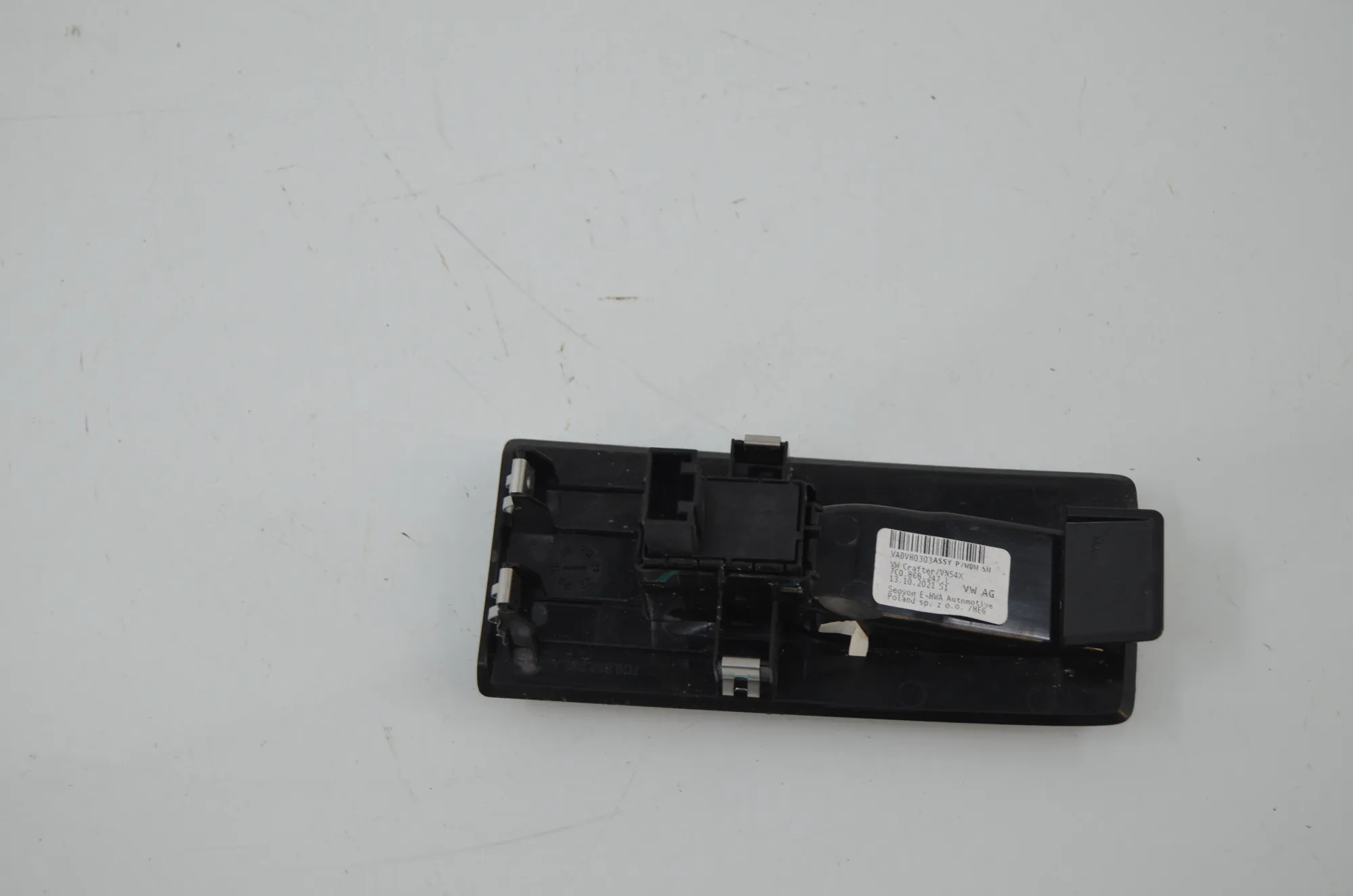 Front Right Door Window Switch – OEM 5G0959855K · VW CRAFTER Furgon (SY_) (2016 - -) 2.0 TDI 2022 – 3