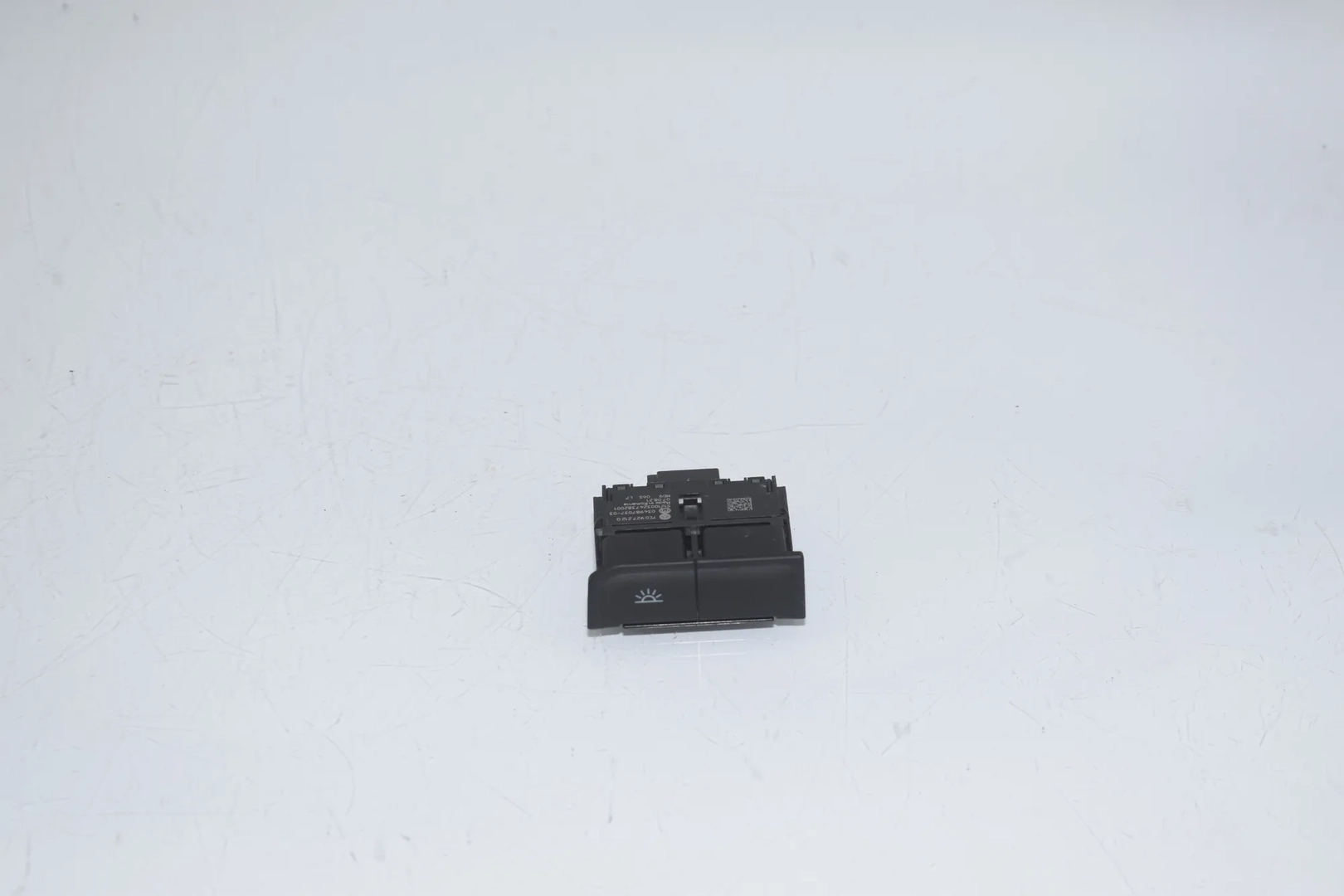 Switches – OEM 7C0927212Q · VW CRAFTER Furgon (SY_) (2016 - -) 2.0 TDI 2022