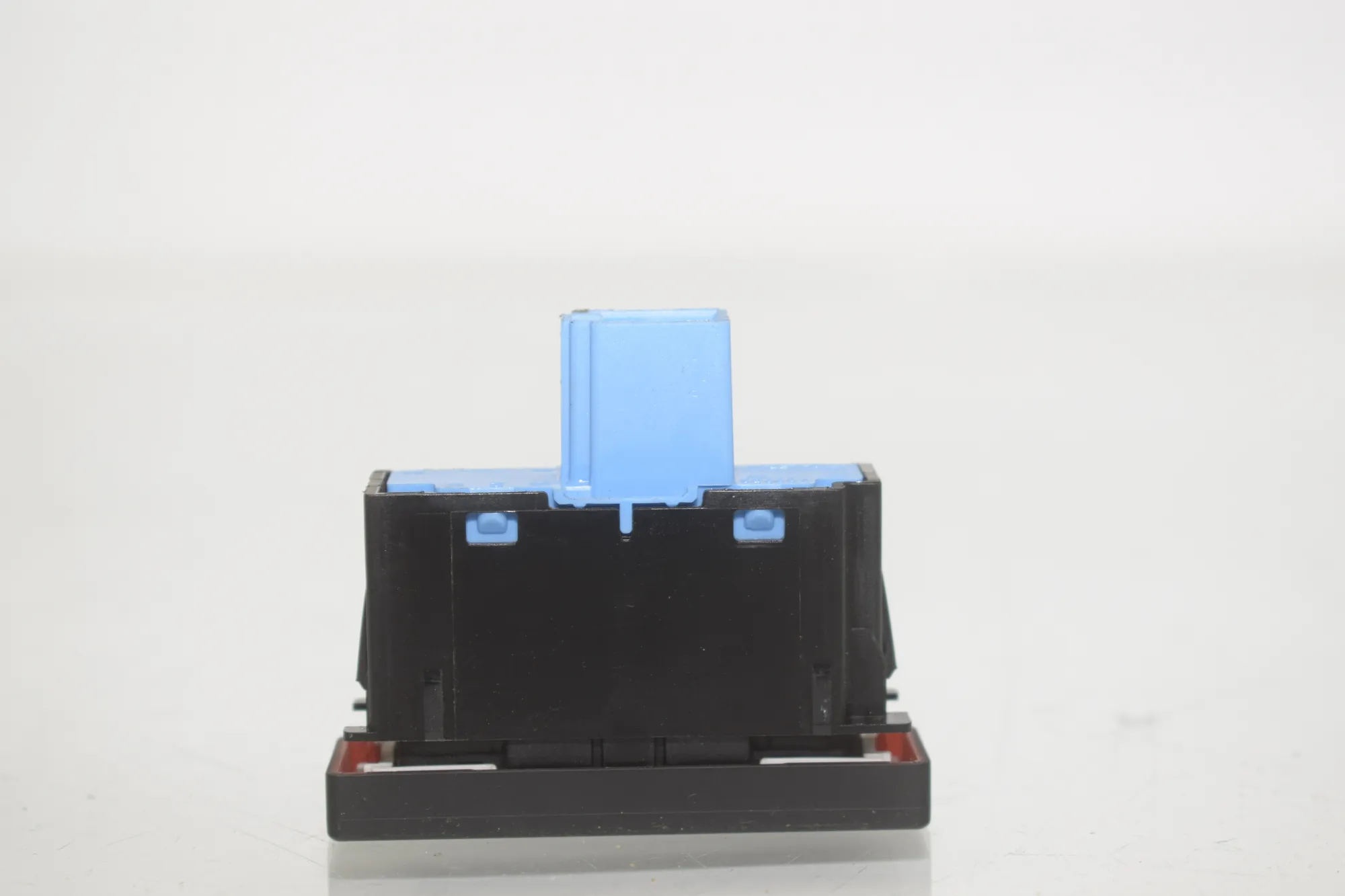 Hazard Button – OEM 700953509A · VW CRAFTER Furgon (SY_) (2016 - -) 2.0 TDI 2022 – 3