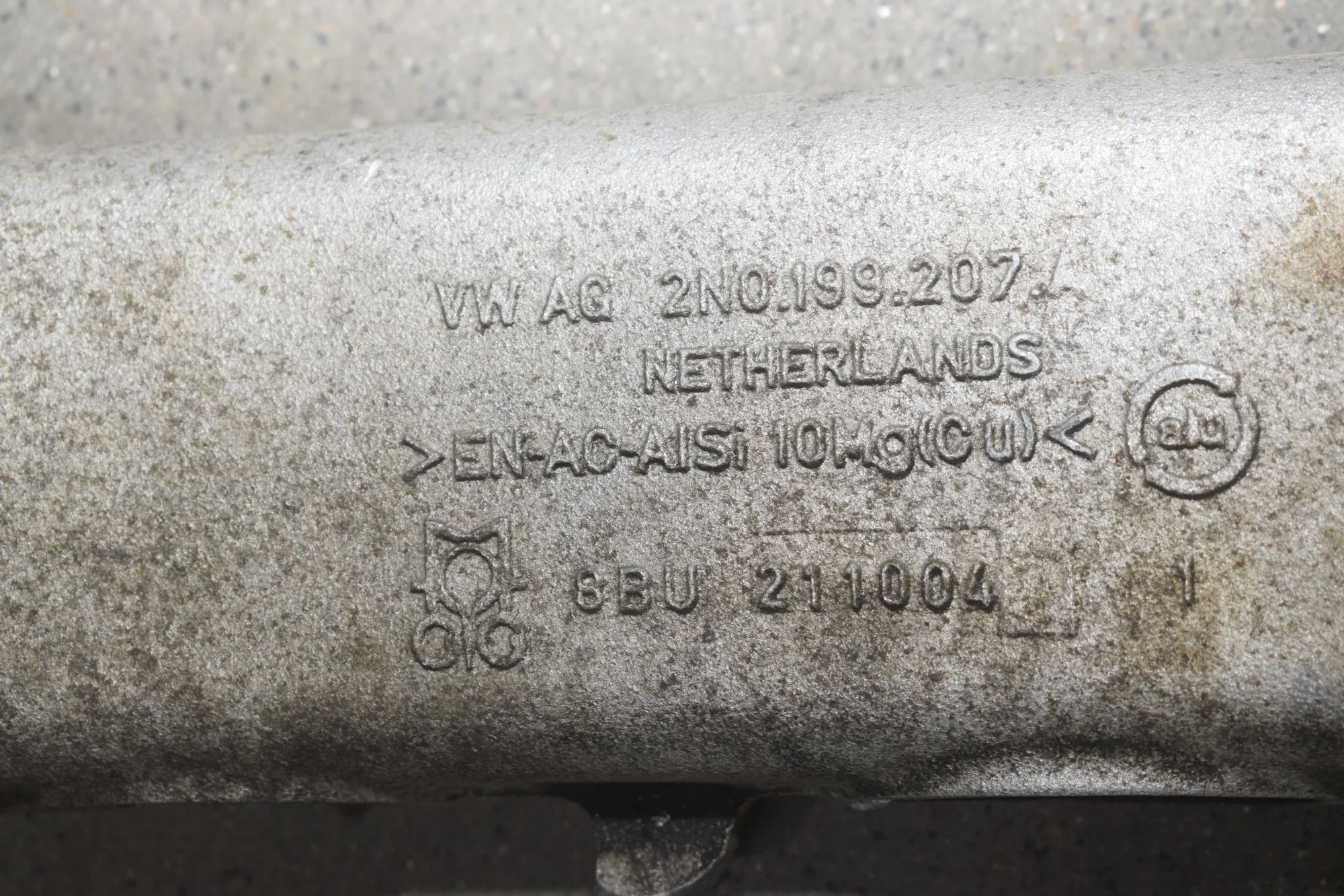 Other Body Parts – OEM 2N0199207A · VW CRAFTER Furgon (SY_) (2016 - -) 2.0 TDI 2022 – 4