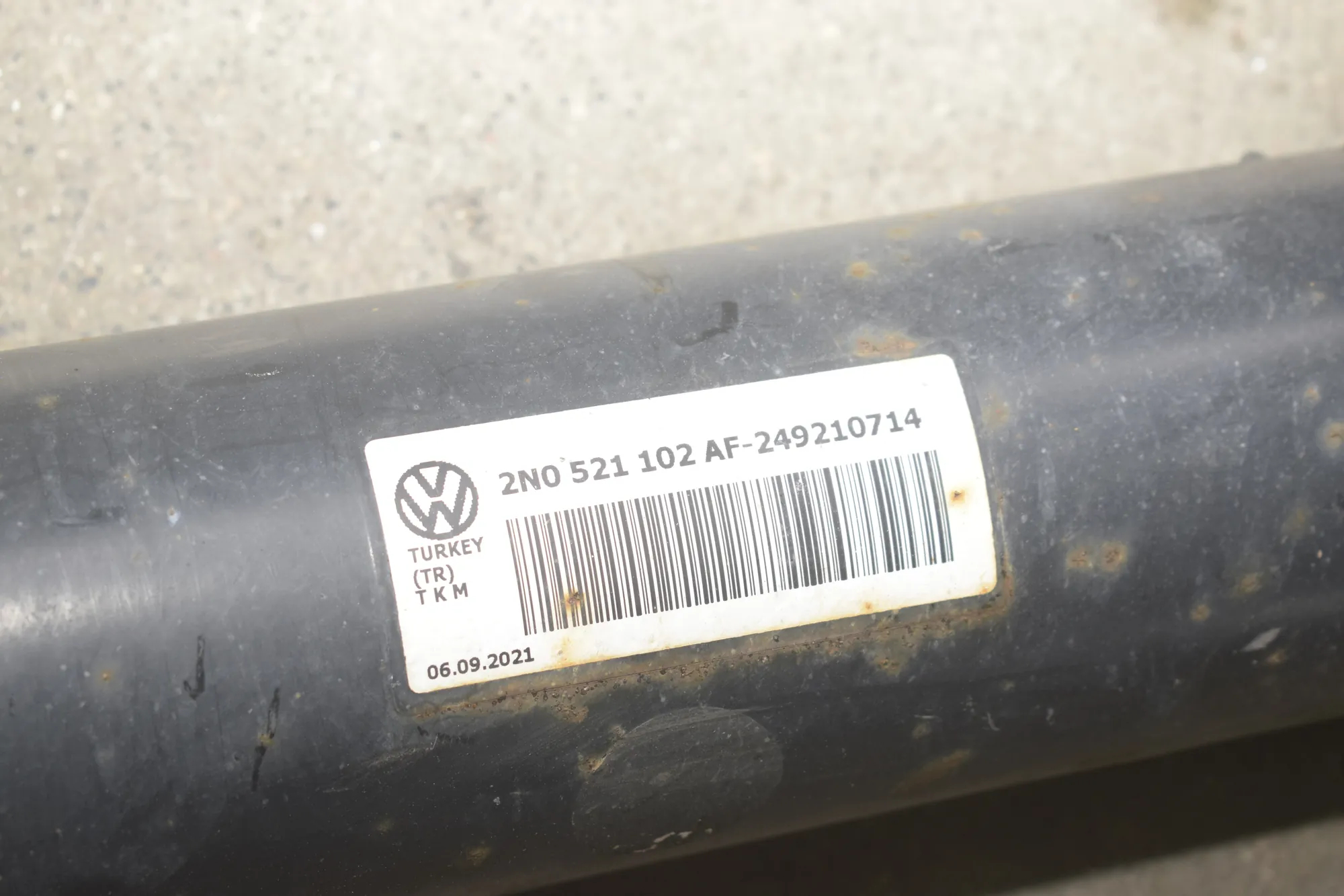 Propshaft Cardan – OEM 2N0521102AF · VW CRAFTER Furgon (SY_) (2016 - -) 2.0 TDI 2022 – 6