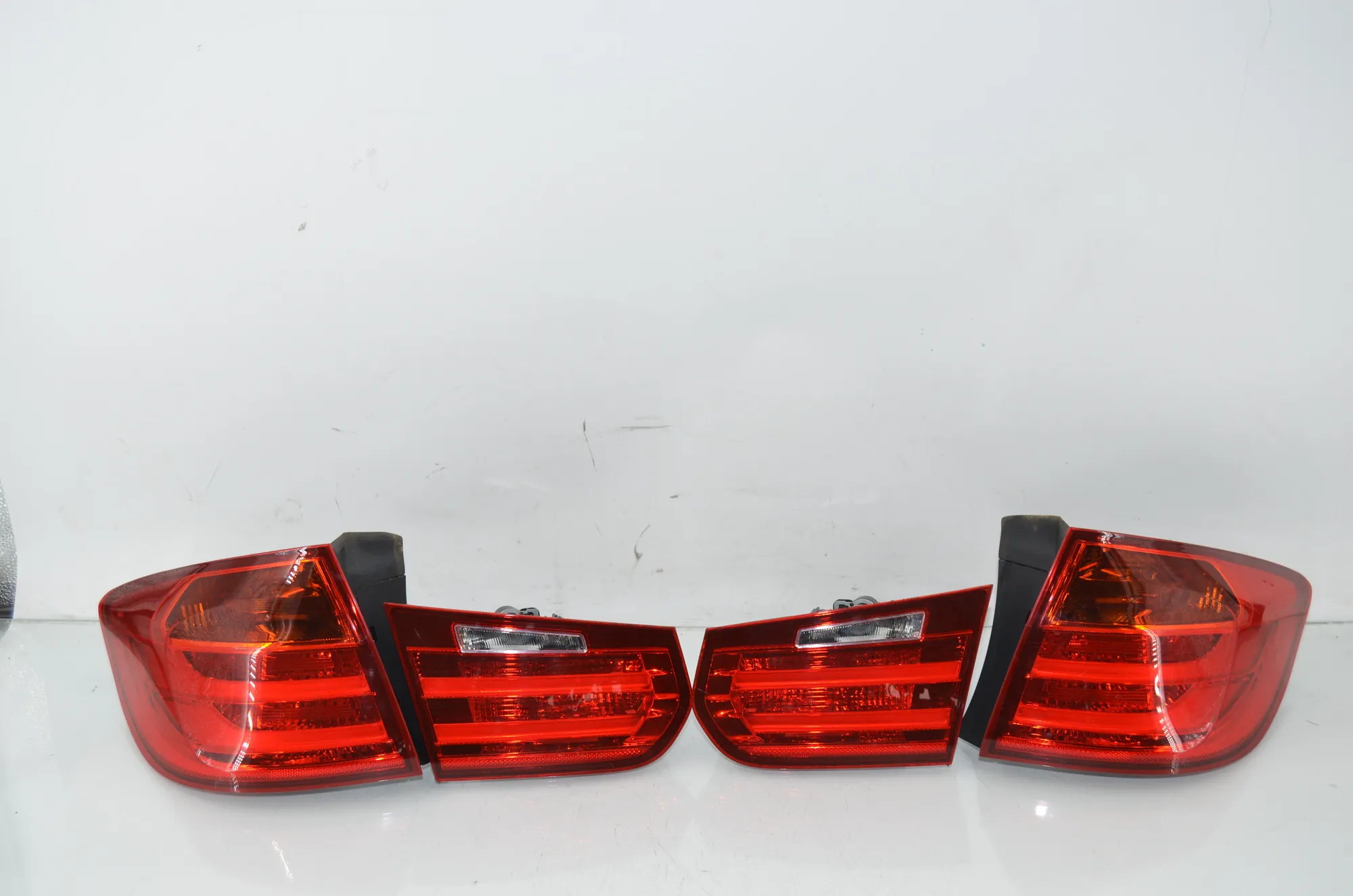 Rear Tail Light Set – OEM 7372793 · BMW 3 Touring (F31) 330 d xDrive 2014