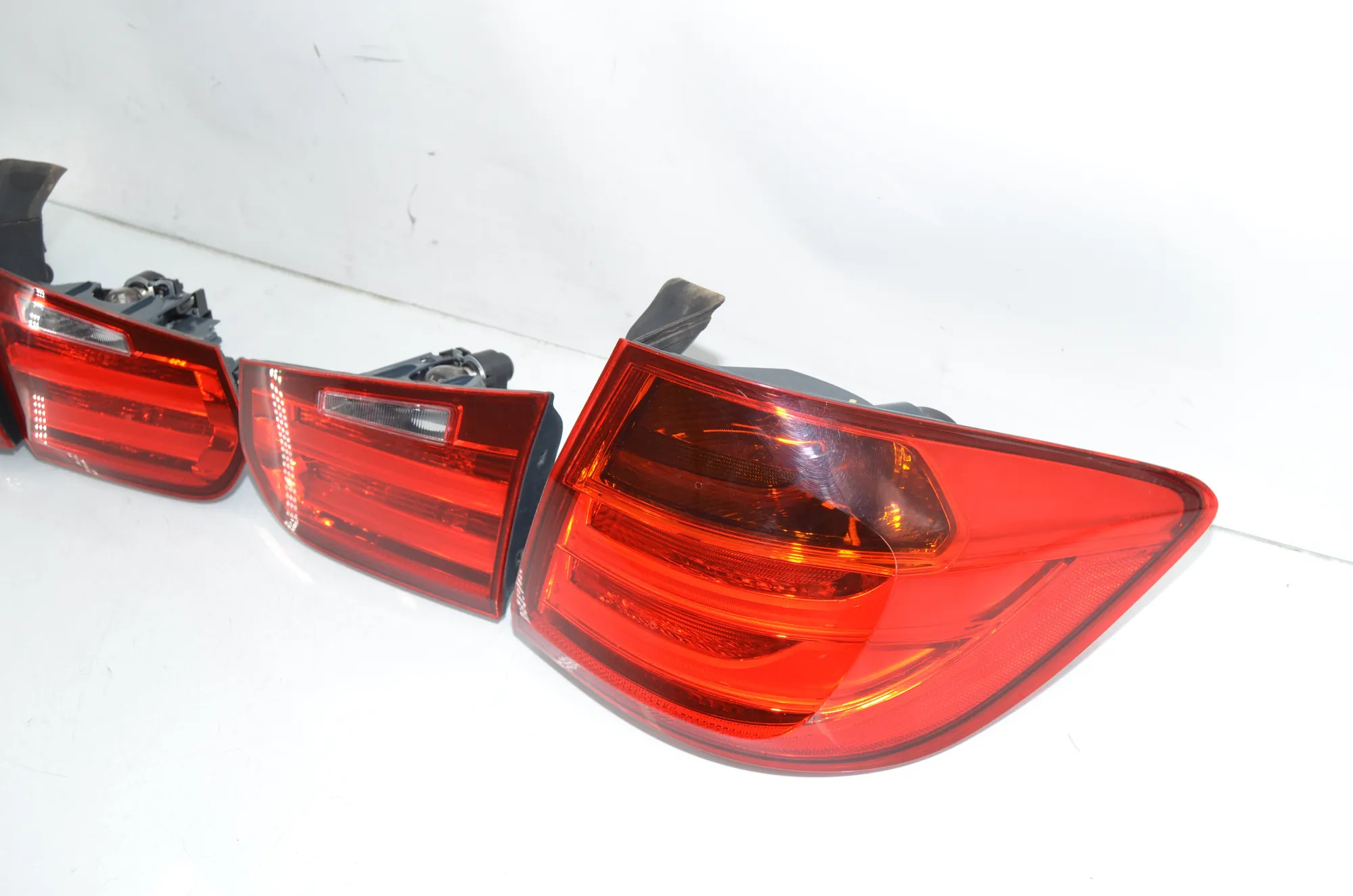 Rear Tail Light Set – OEM 7372793 · BMW 3 Touring (F31) 330 d xDrive 2014 – 5