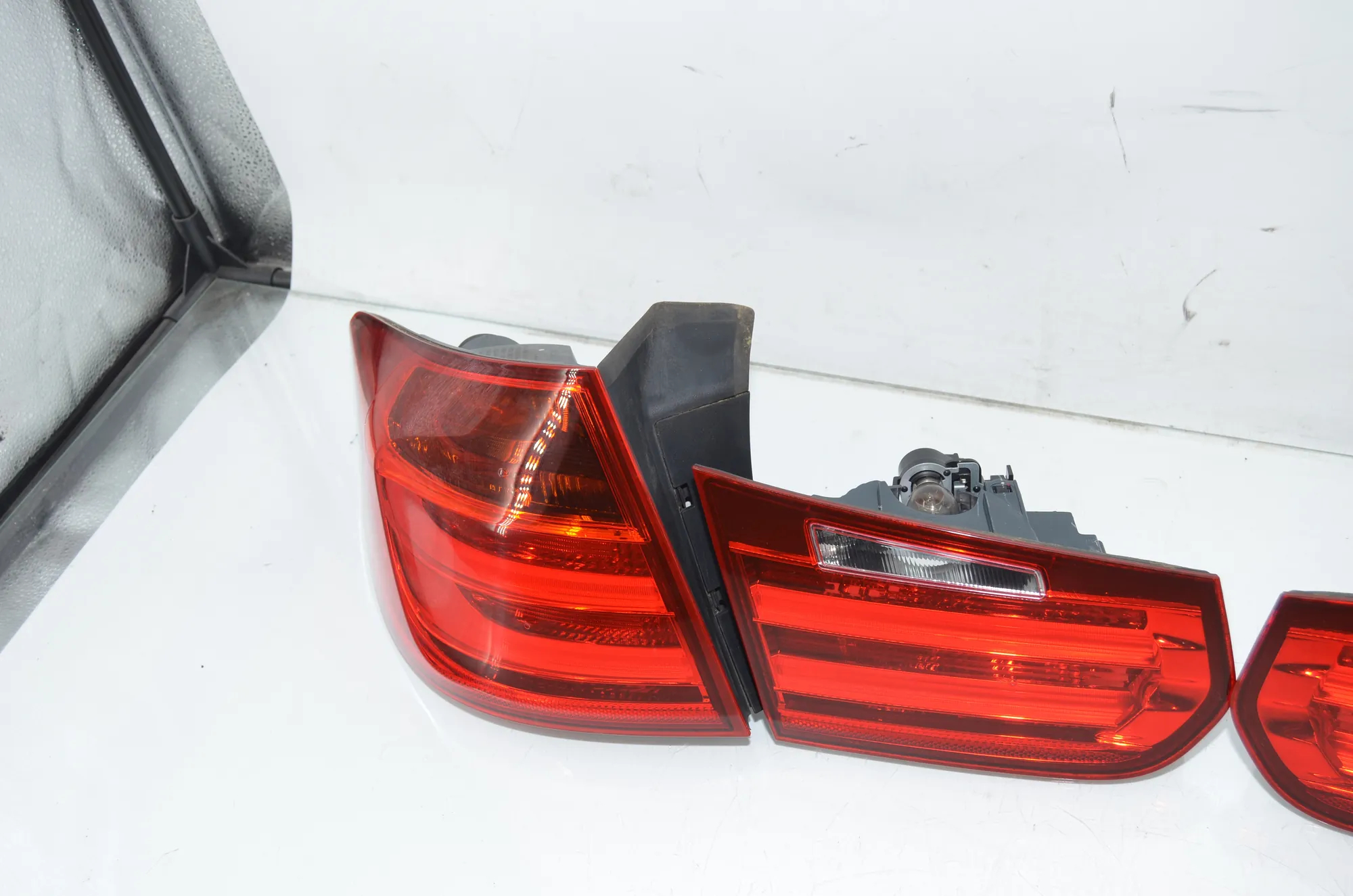 Rear Tail Light Set – OEM 7372793 · BMW 3 Touring (F31) 330 d xDrive 2014 – 3