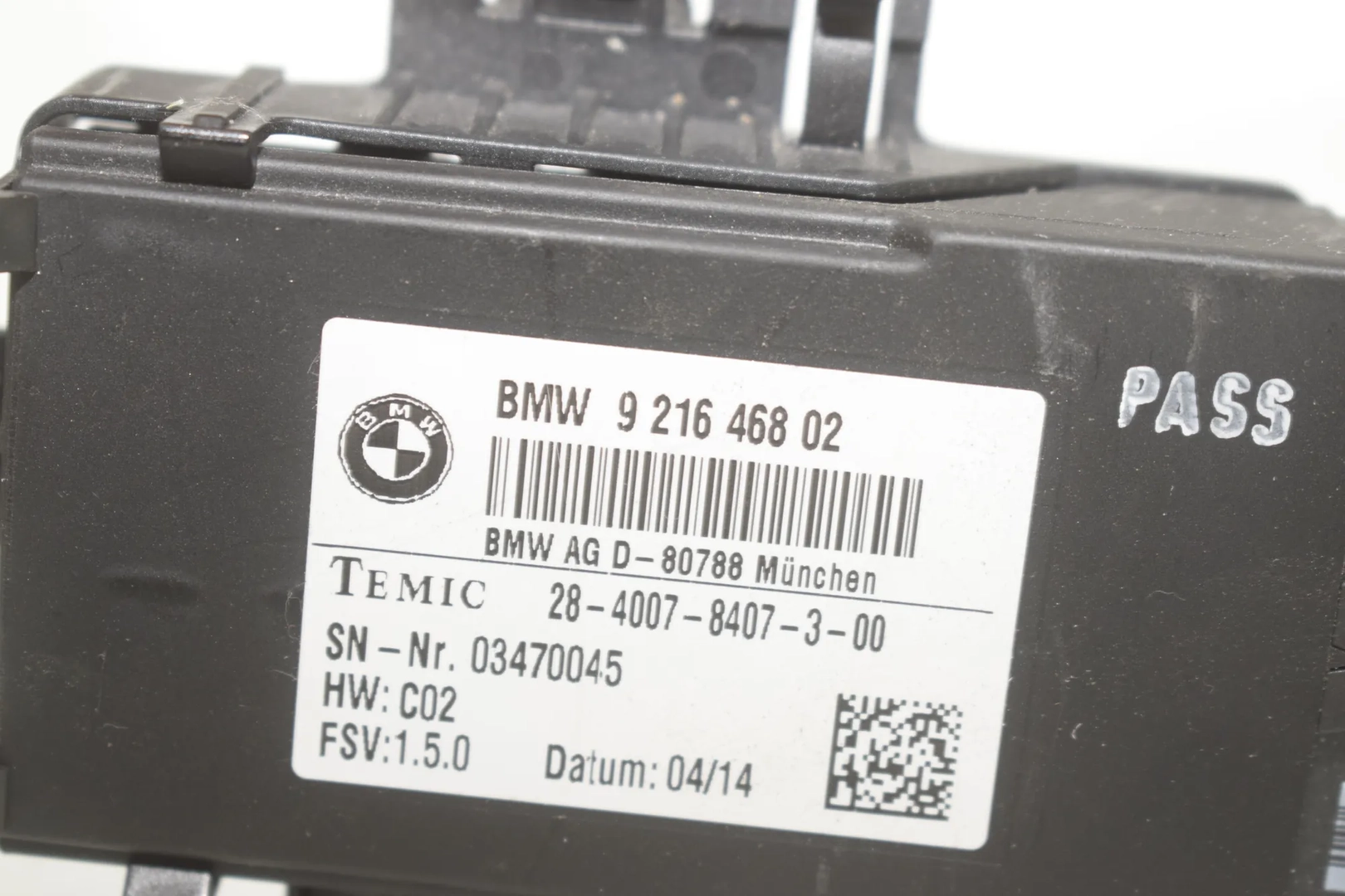 Front Left Seat Control Unit – OEM 9216468 · BMW 3 Touring (F31) 330 d xDrive 2014 – 5