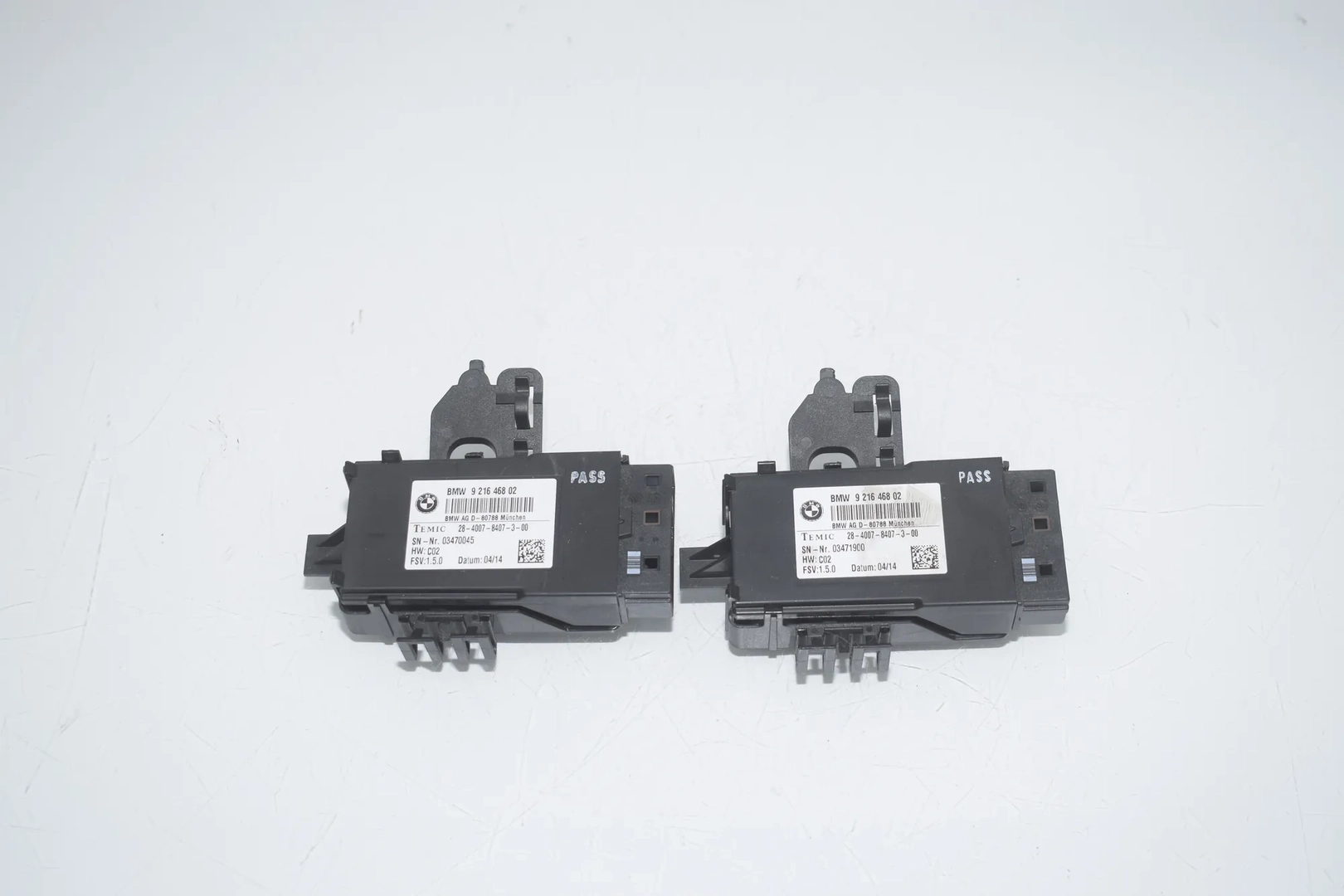 Front Left Seat Control Unit – OEM 9216468 · BMW 3 Touring (F31) 330 d xDrive 2014