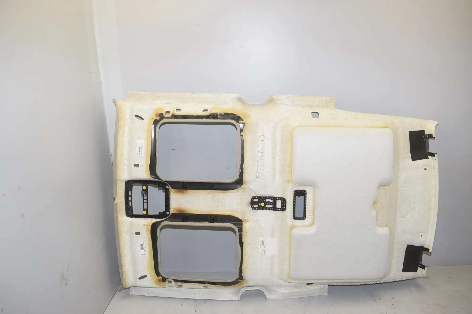 Roof Headliner – OEM 9354371 · BMW i3 (I01) Hybrid 2014 – 9
