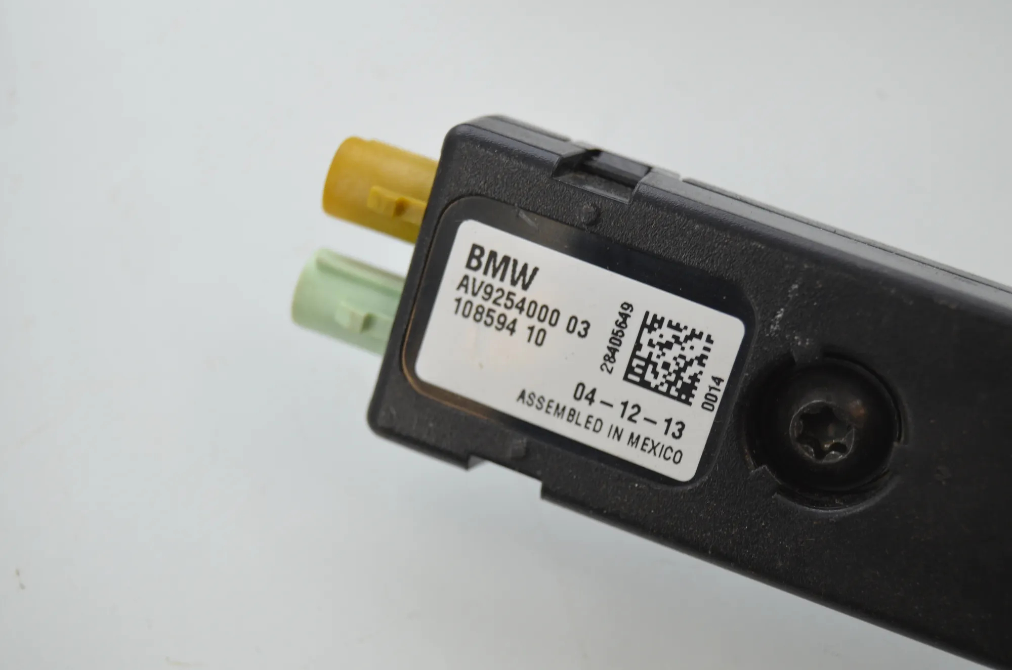 Antenna – OEM 9333438 · BMW i3 (I01) Hybrid 2014 – 9