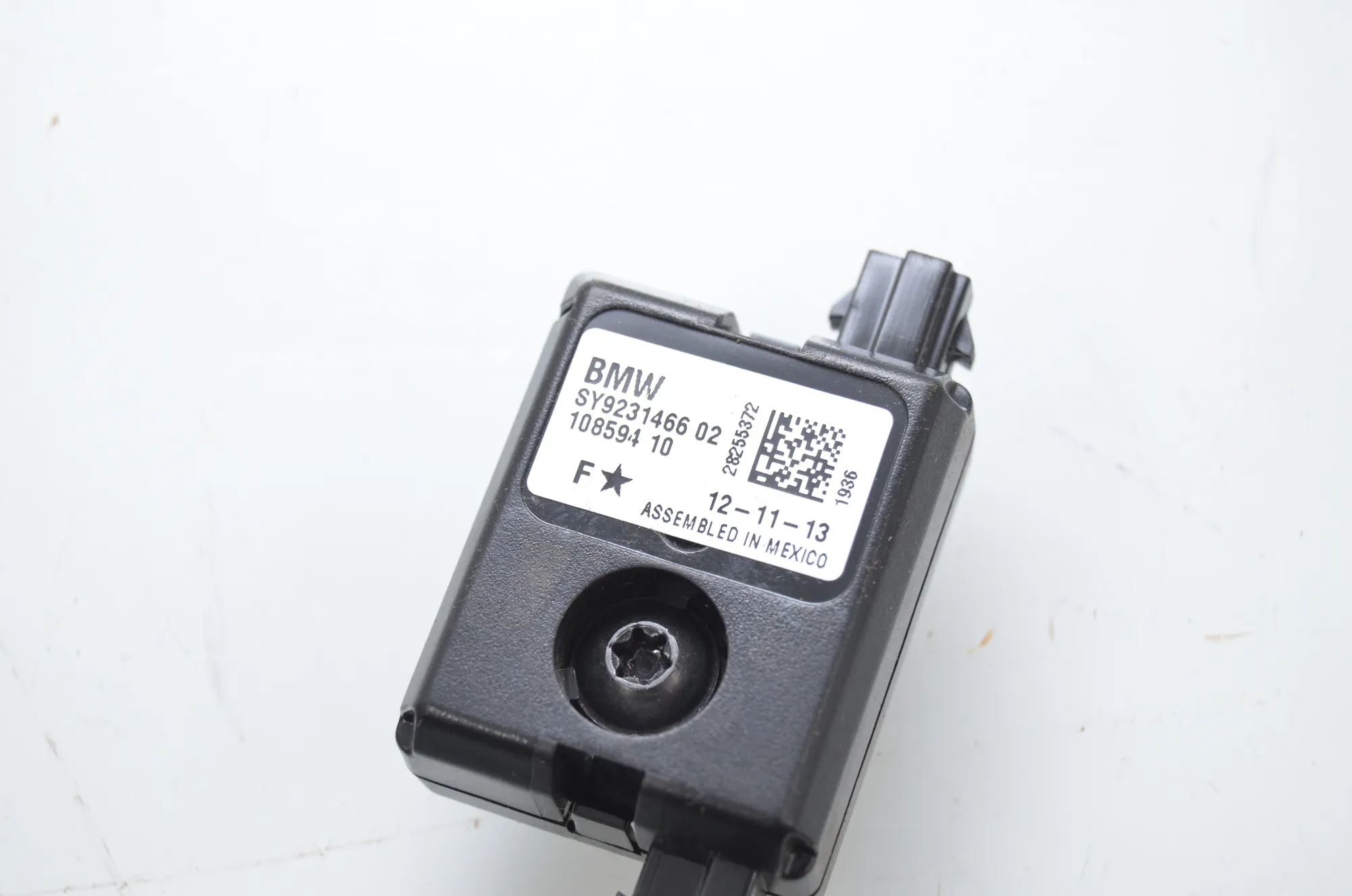 Antenna – OEM 9333438 · BMW i3 (I01) Hybrid 2014 – 7