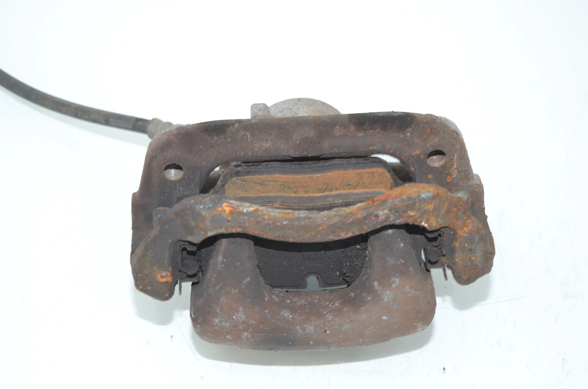 Front Right Brake Caliper – OEM 6860270 · BMW i3 (I01) Hybrid 2014 – 3