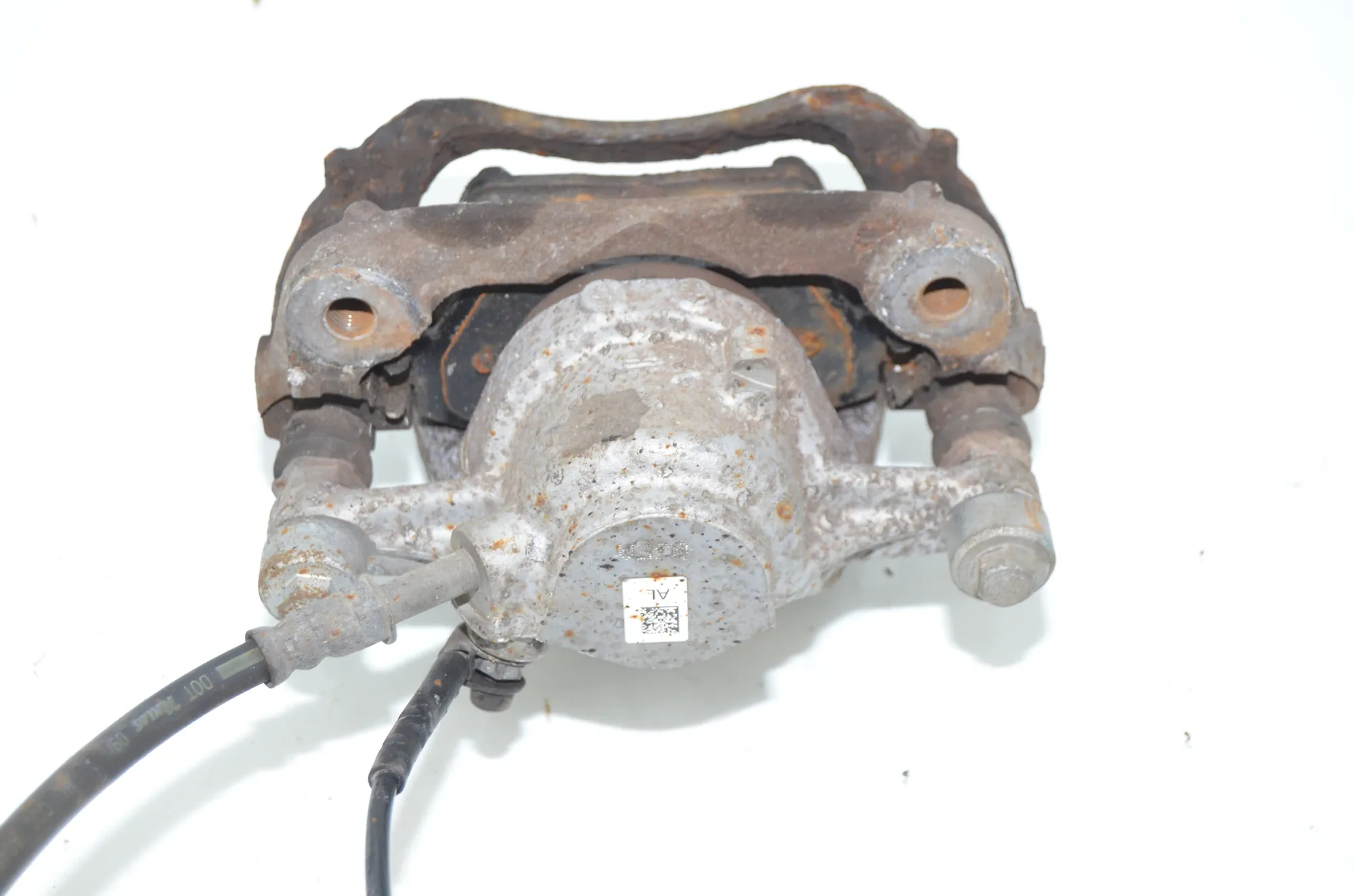 Front Left Brake Caliper – OEM 6860269 · BMW i3 (I01) Hybrid 2014 – 3