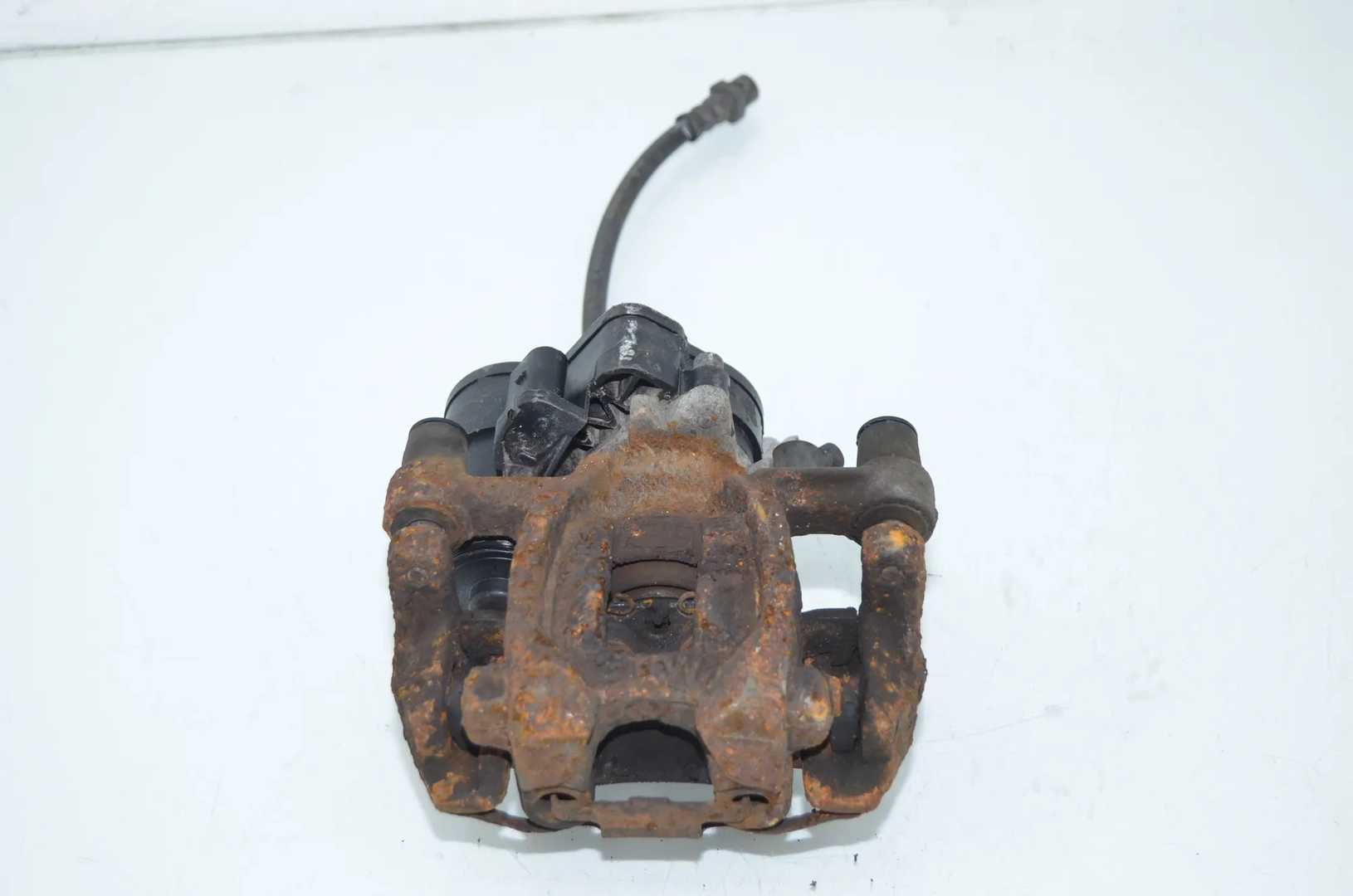 Rear Left Brake Caliper – OEM 6853857 · BMW i3 (I01) Hybrid 2014
