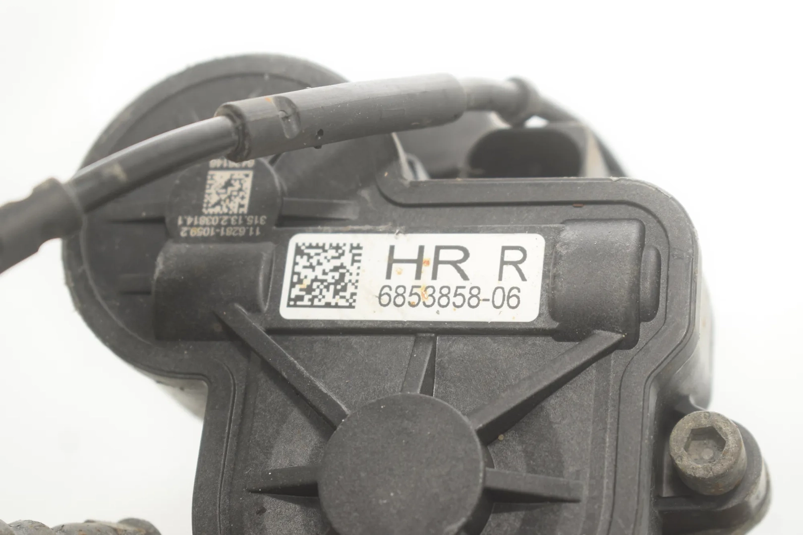 Rear Right Brake Caliper – OEM 6853858 · BMW i3 (I01) Hybrid 2014 – 5