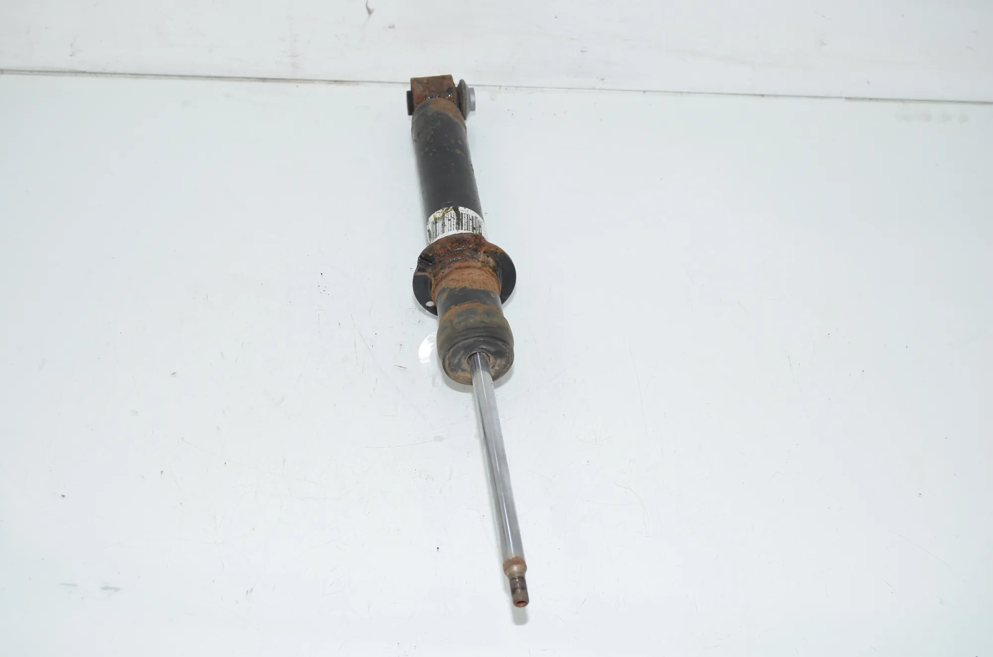 Rear Left Shock Absorber – OEM 6852232 · BMW i3 (I01) Hybrid 2014 – 2
