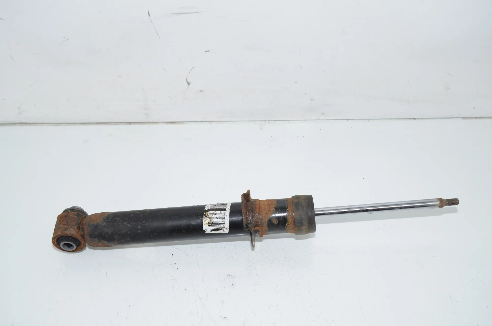 Rear Left Shock Absorber – OEM 6852232 · BMW i3 (I01) Hybrid 2014