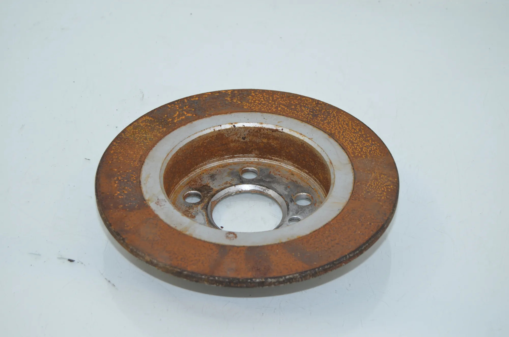 Rear Left Brake Disc – OEM 6799367 · BMW i3 (I01) Hybrid 2014 – 4