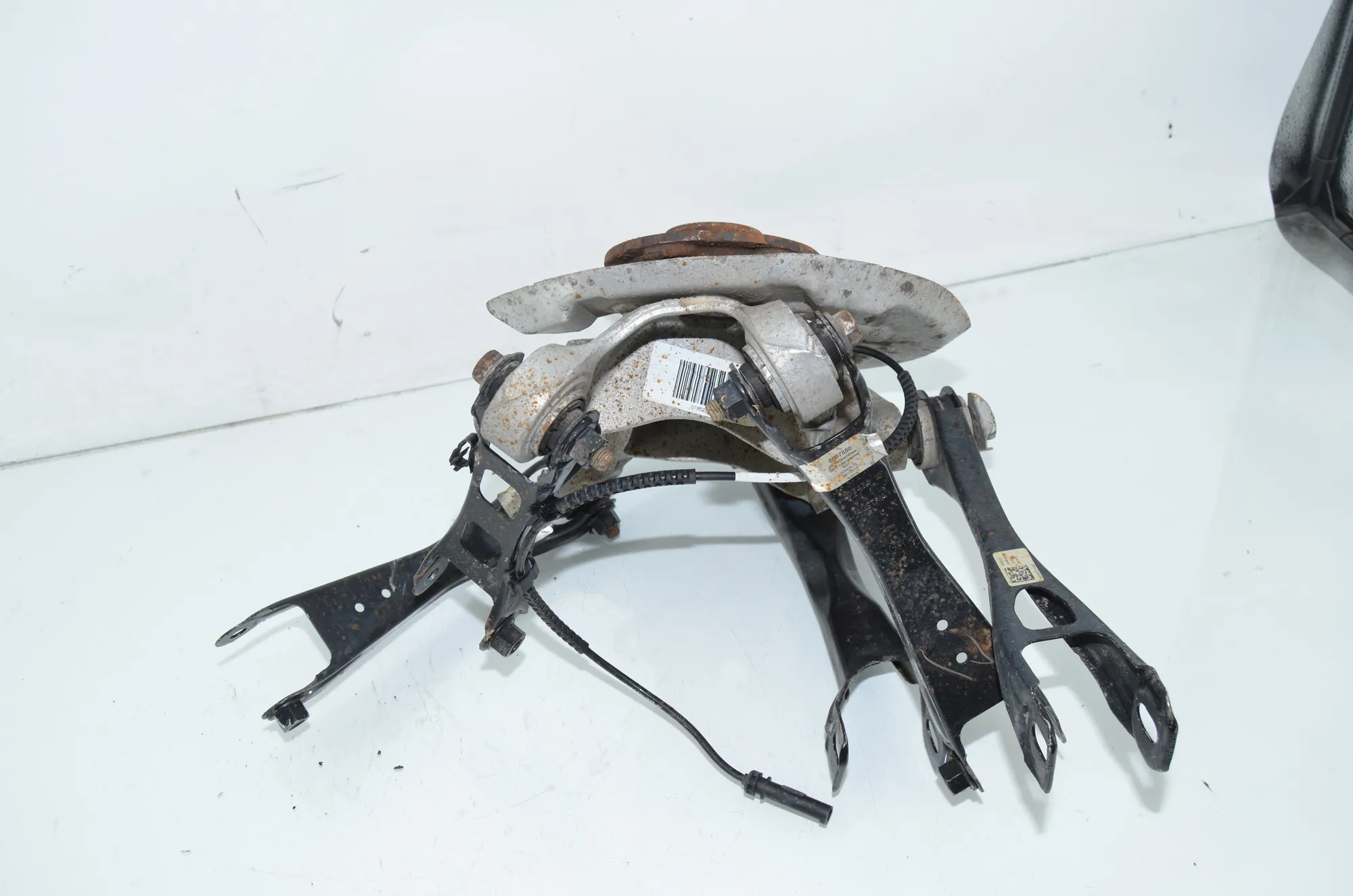 Rear Right Wheel Hub – OEM 6852162 · BMW i3 (I01) Hybrid 2014 – 3