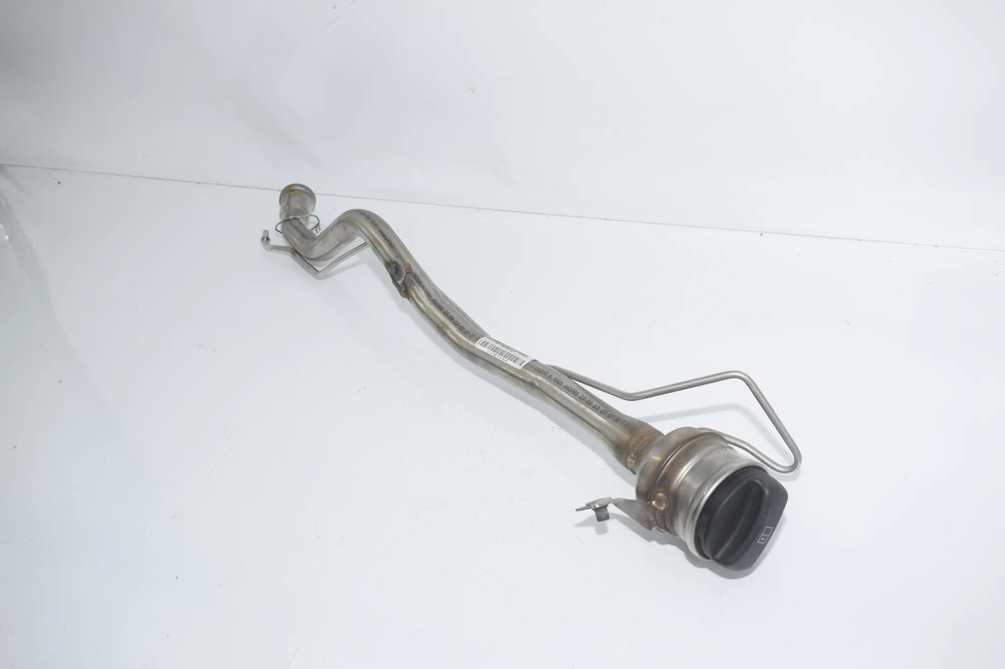 Fuel Tank Pipe – OEM 7303954 · BMW i3 (I01) Hybrid 2014 – 3