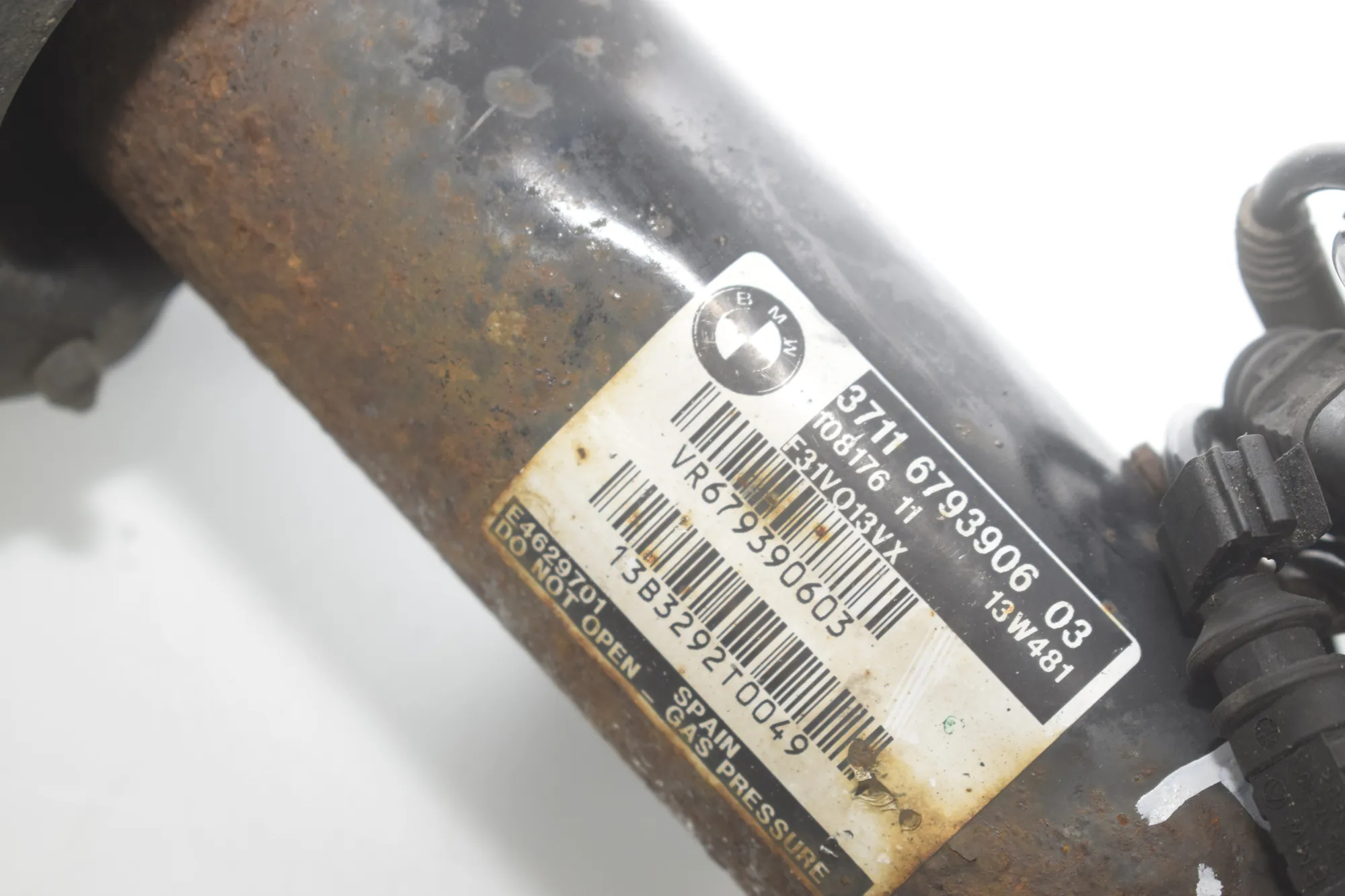 Front Right Shock Absorber – OEM 6793906 · BMW 3 Touring (F31) 330 d xDrive 2014 – 4