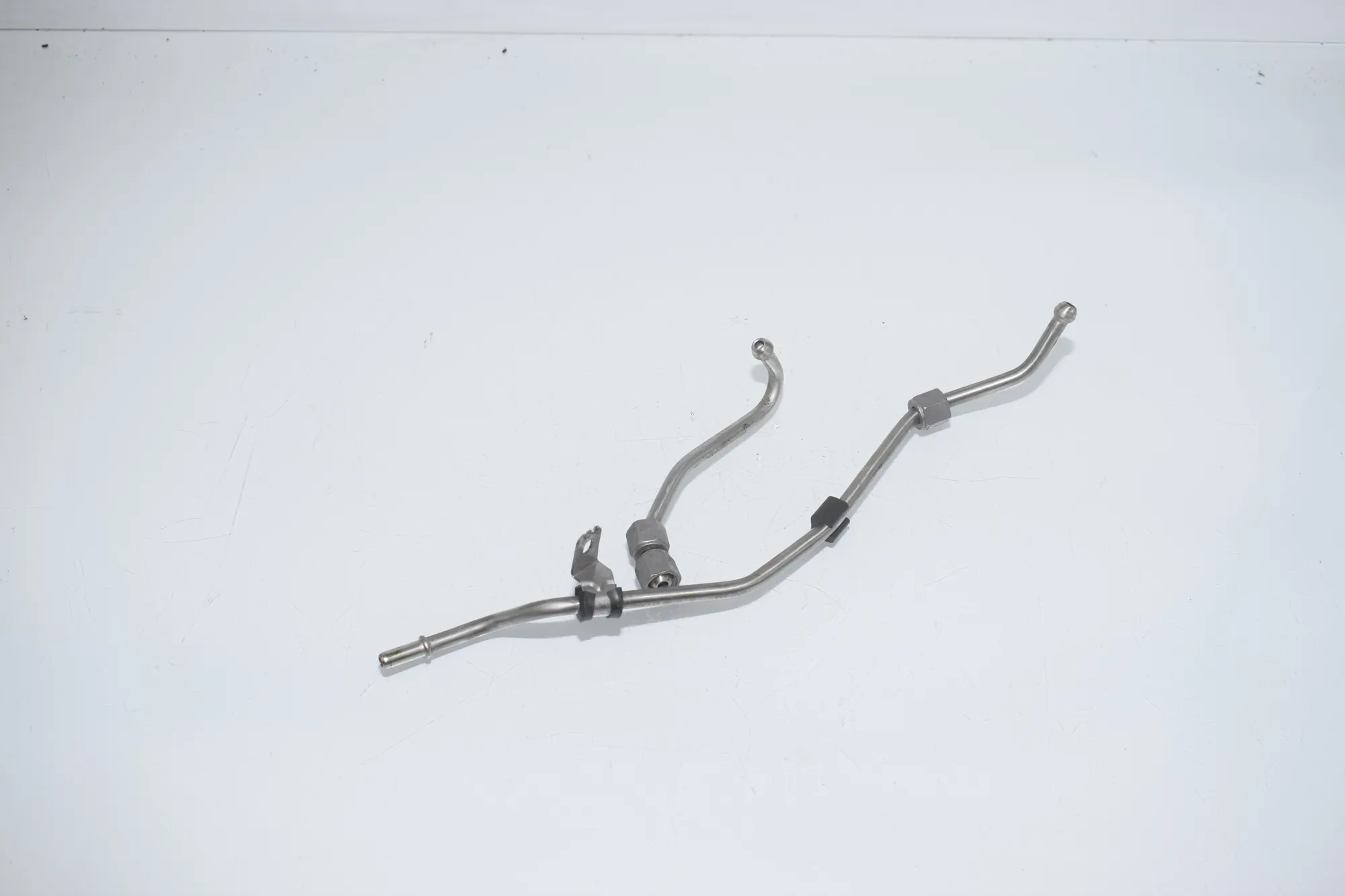 Fuel Pipe – OEM 8616080 · BMW 5 (G30) BMW 5 (G30) 530 e iPerformance xDrive 2019 – 2